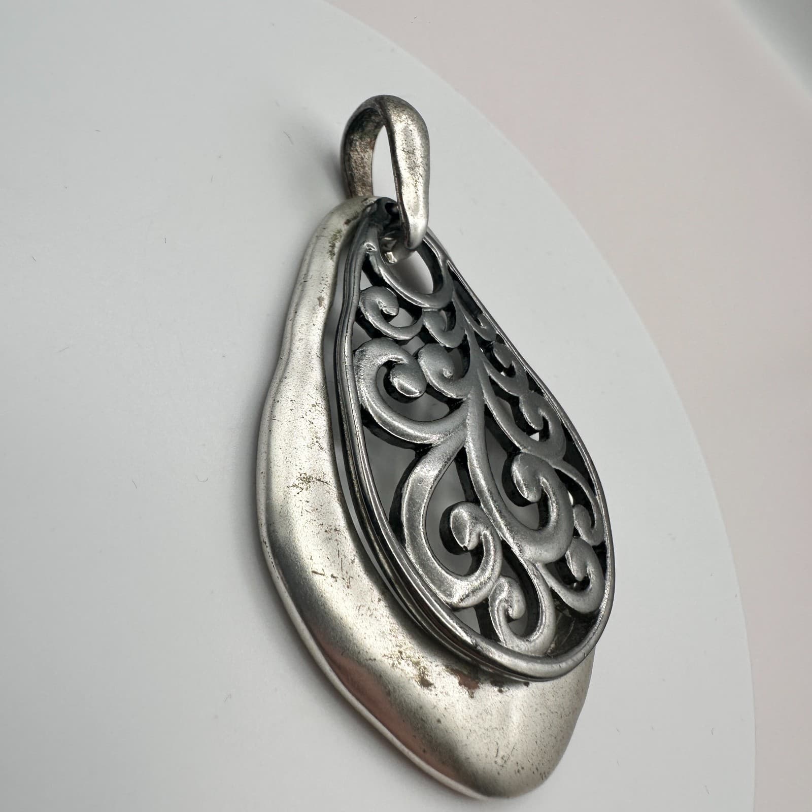Vintage Y2K Silver Tone Filigree Openwork Teardrop Pendant Boho Women's Jewelry - Thumbnail 4