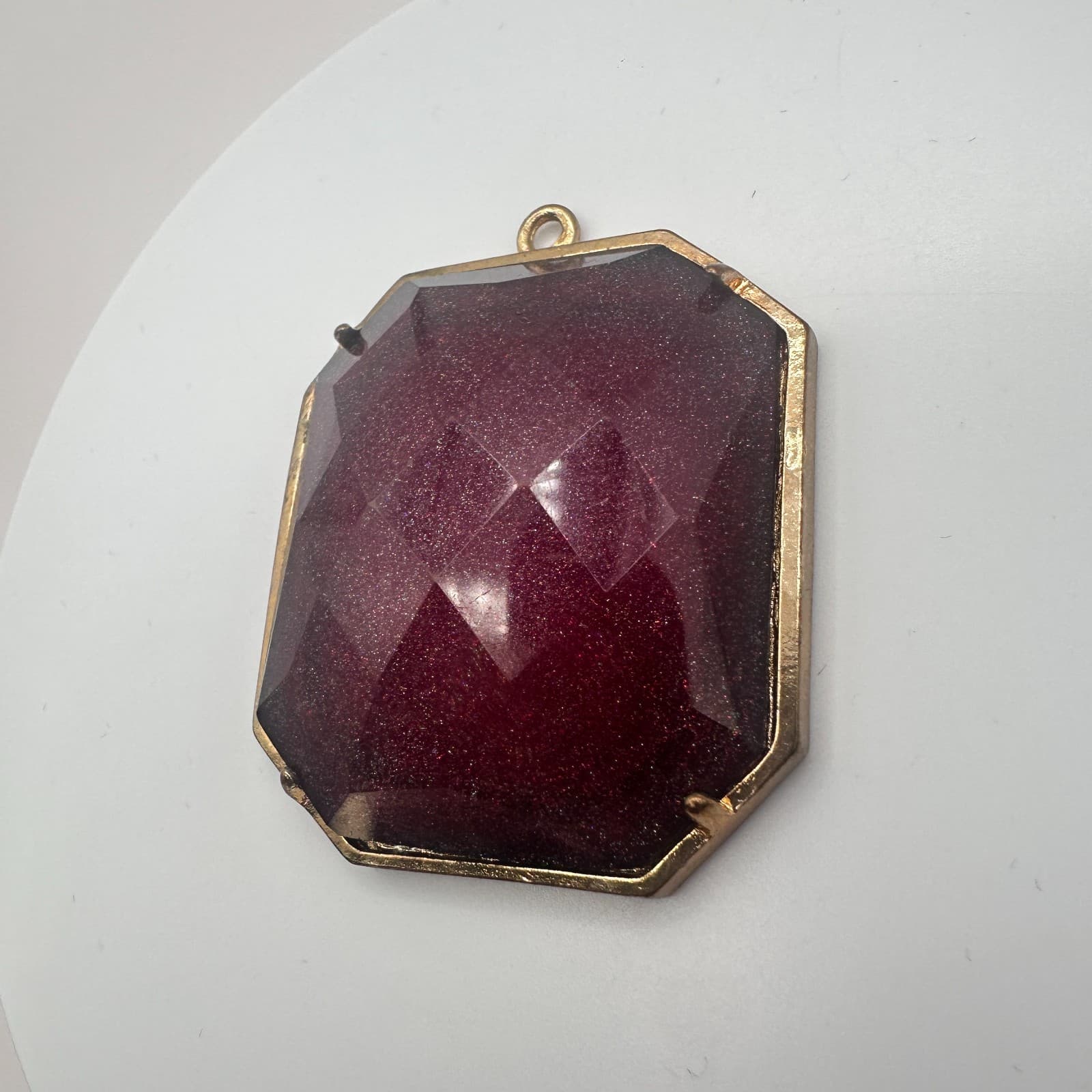 Vintage Y2K Gold Tone Burgundy Stone Octagonal Shape Pendant Women's Jewelry - Thumbnail 4