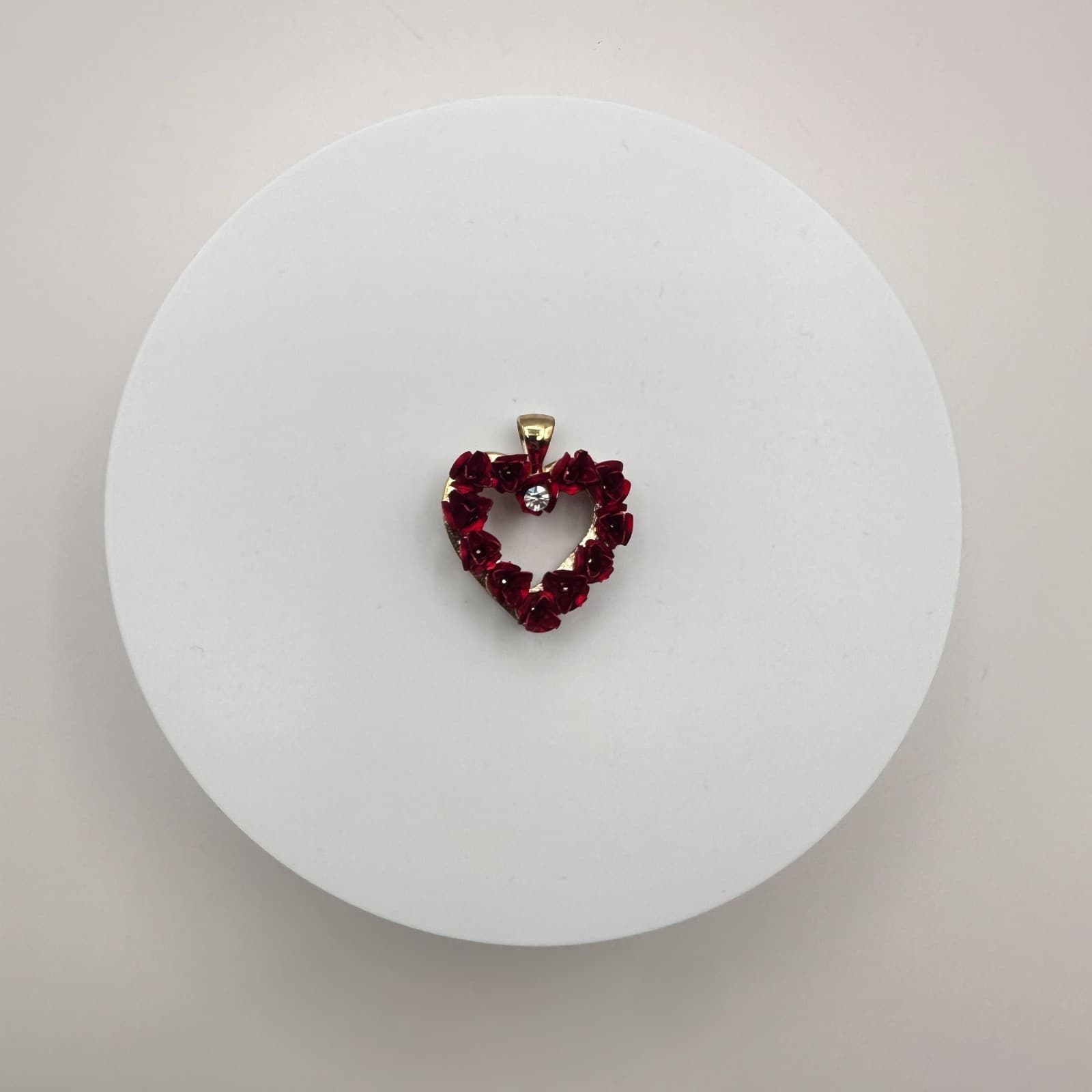 Vintage Y2K Red Rose Clear Rhinestone Floral Heart Pendant Gold Tone Jewelry - Thumbnail 2