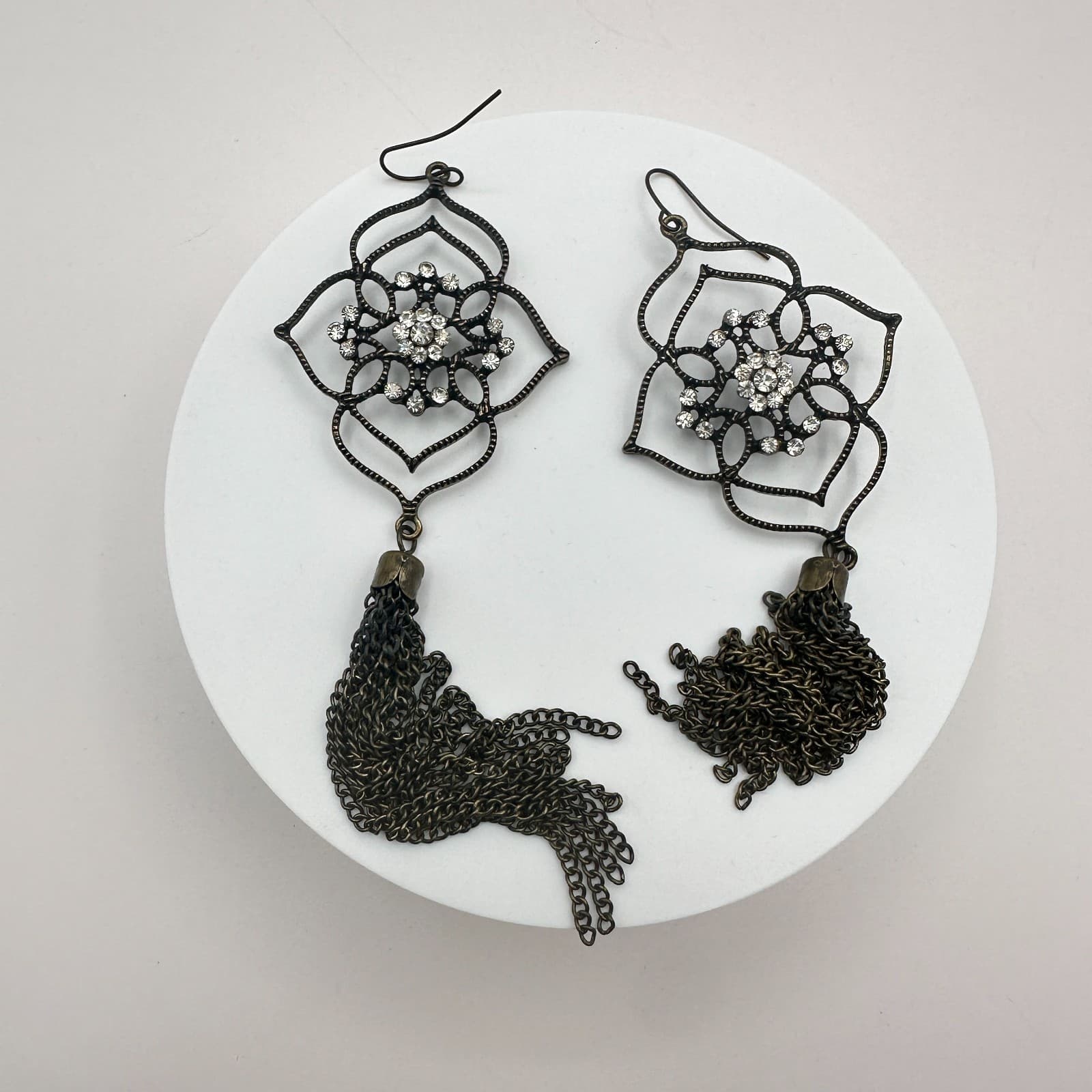 Vintage 80s Filigree Flower Earrings Dangle Tassel Statement Classic Jewelry - Thumbnail 2