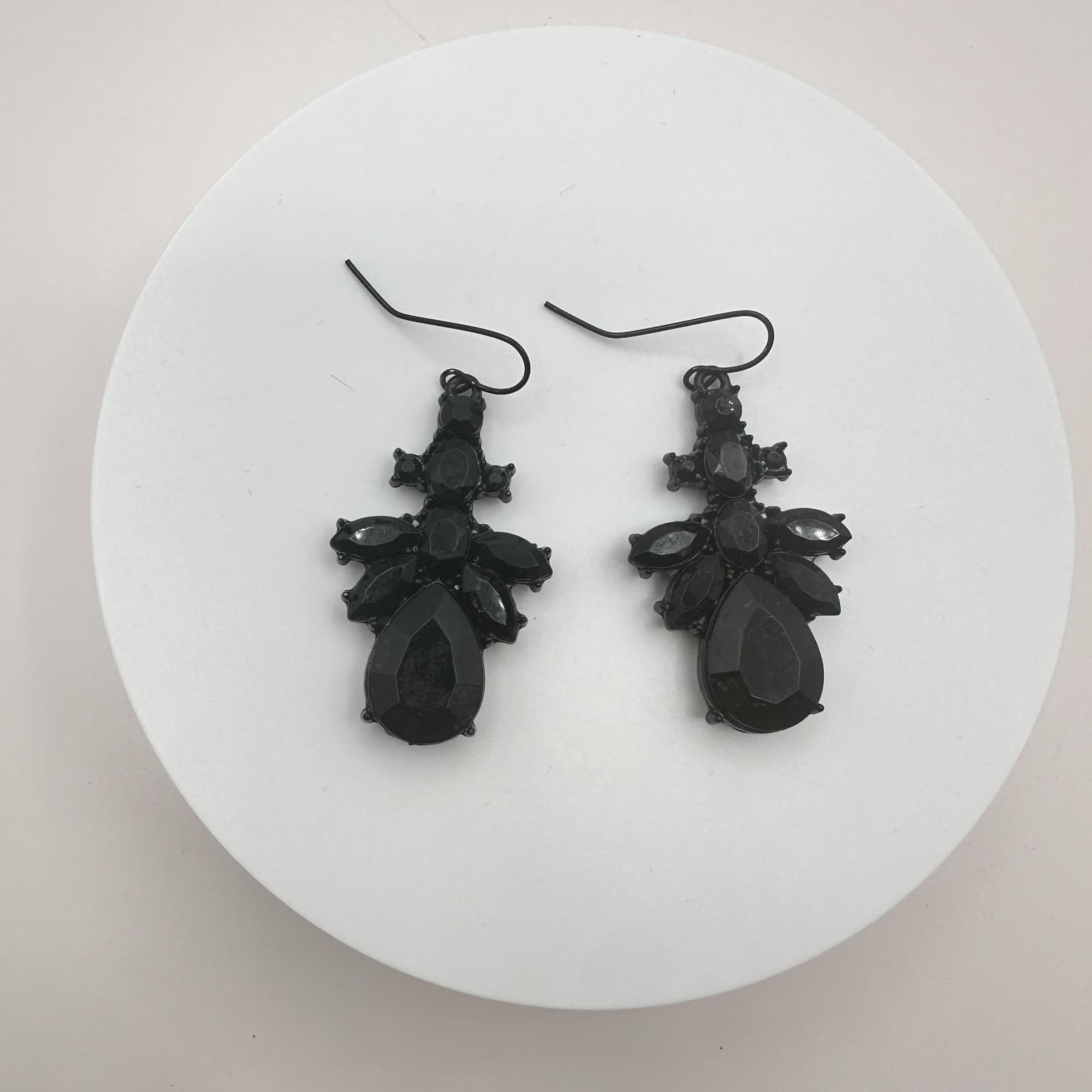 Vintage 90s Black Glass Stone Cluster Chandelier Earrings Statement Jewelry - Thumbnail 3