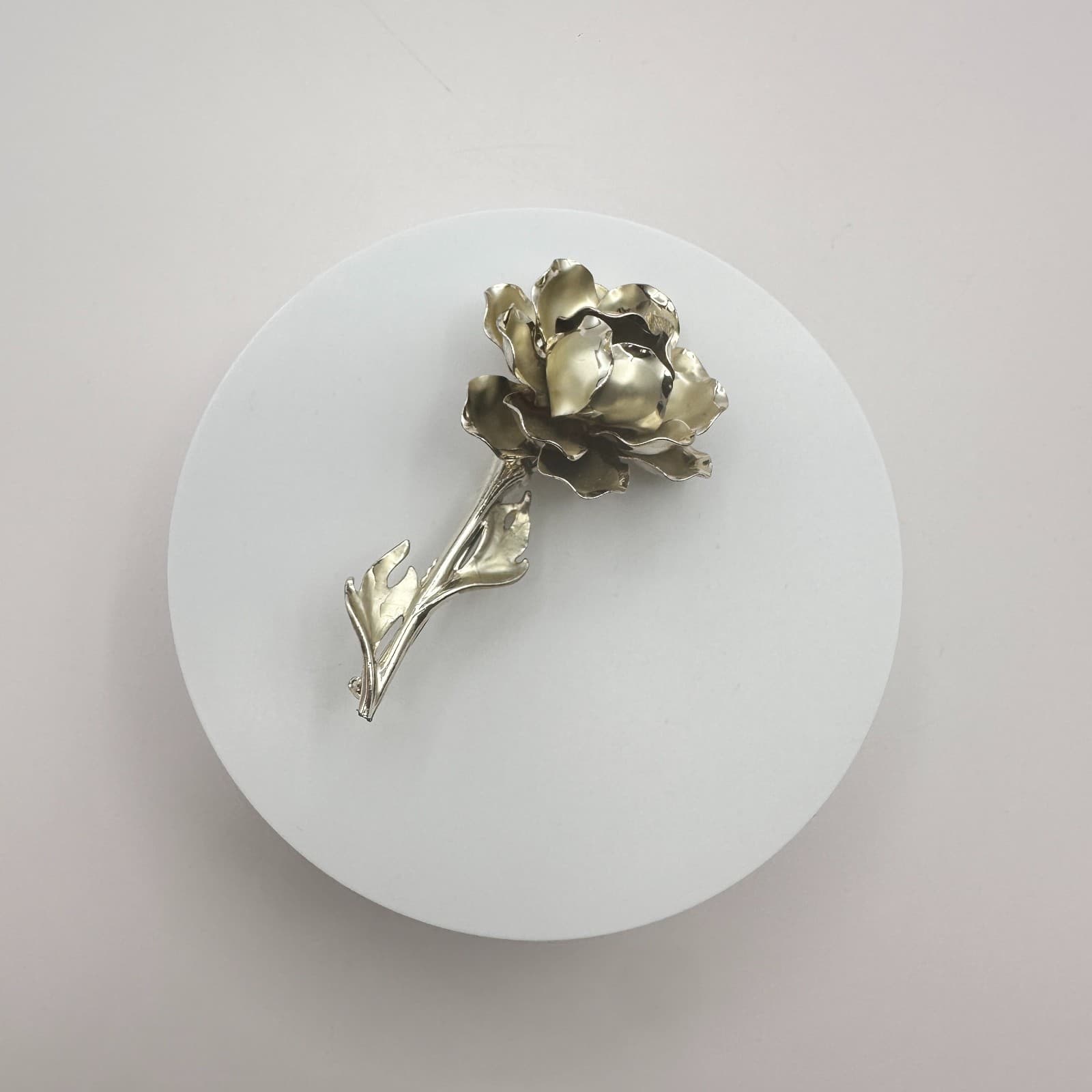 Vintage Y2K Gold Tone Rose Floral Brooch Pin Retro Women's Classic Jewelry - Thumbnail 3