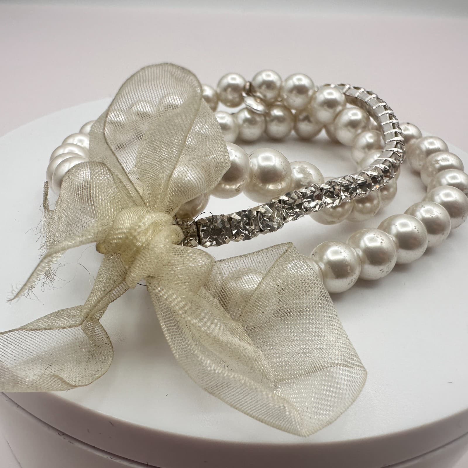Vintage Y2K Silver Tone Rhinestone Faux Pearl Beaded Ribbon Bracelet Jewelry - Thumbnail 3