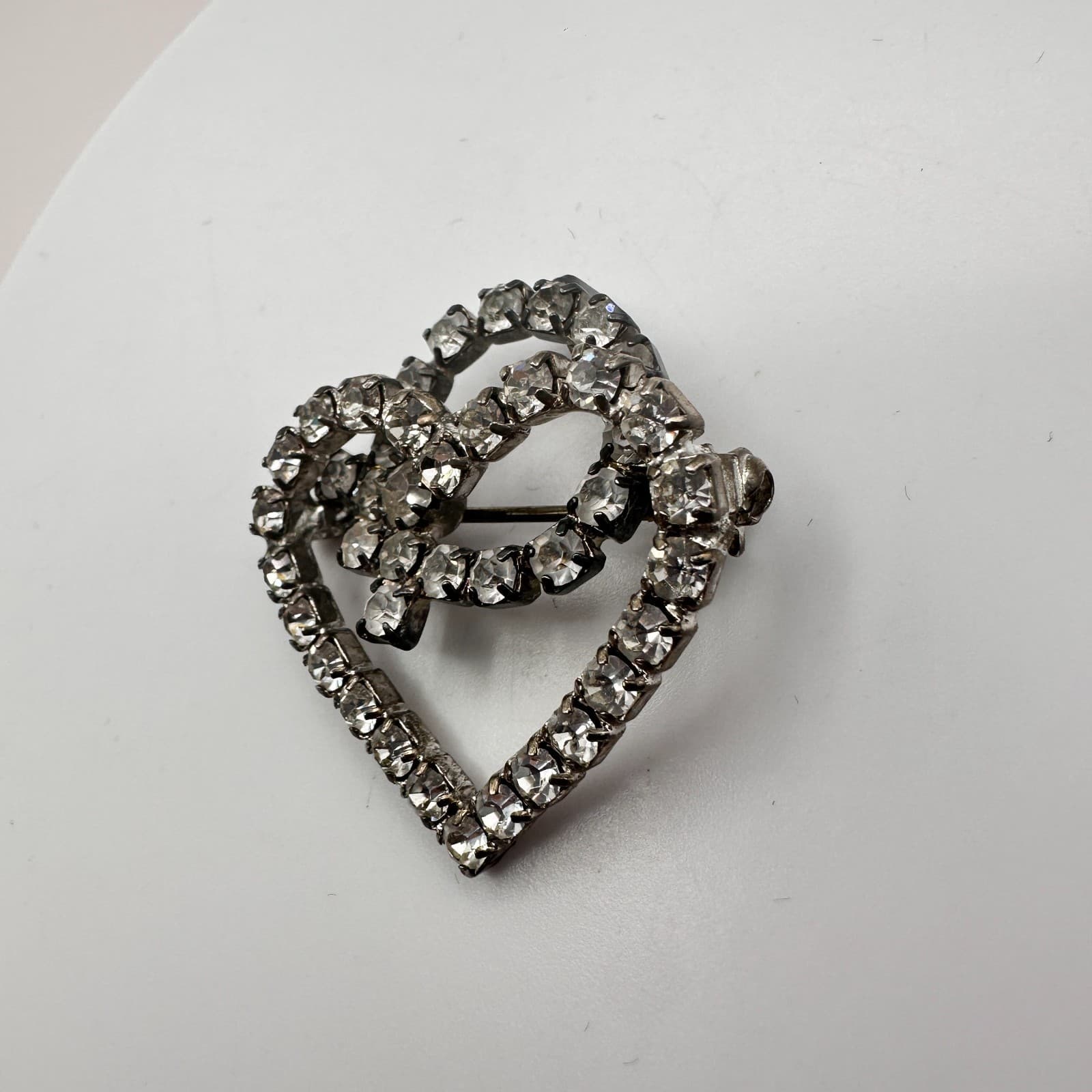 Vintage Y2K Double Heart Clear Rhinestone Brooch Pin Silver Tone Jewelry - Thumbnail 5