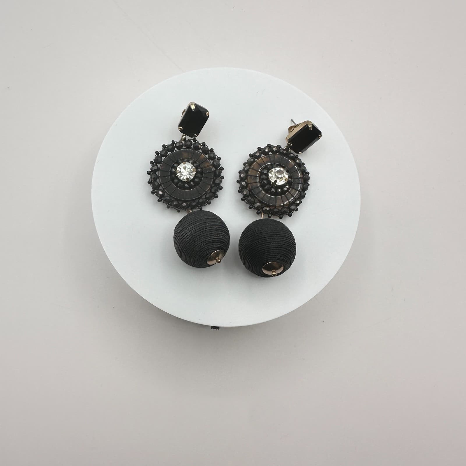 Vintage Y2K Rhinestone Black Cord Wrapped Ball Dangle Earrings Gold Tone Jewelry - Thumbnail 2
