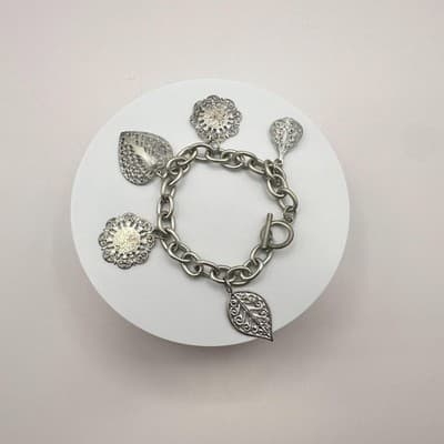 Vintage 90s Silver Tone Filigree Charm Bracelet Nature Leaf Floral Boho Jewelry - Thumbnail 7