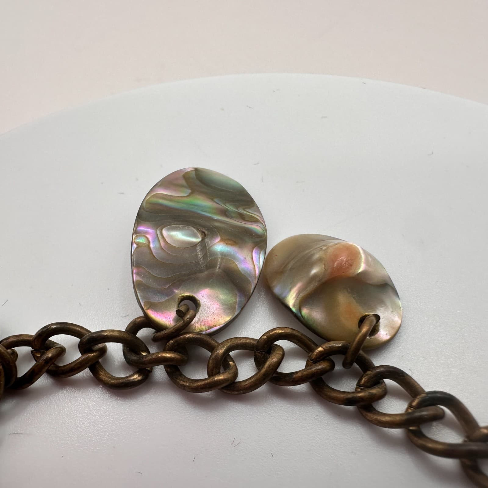 Vintage 90s Iridescent Abalone Shell Charm Curb Chain Bracelet Classic Jewelry - Thumbnail 5