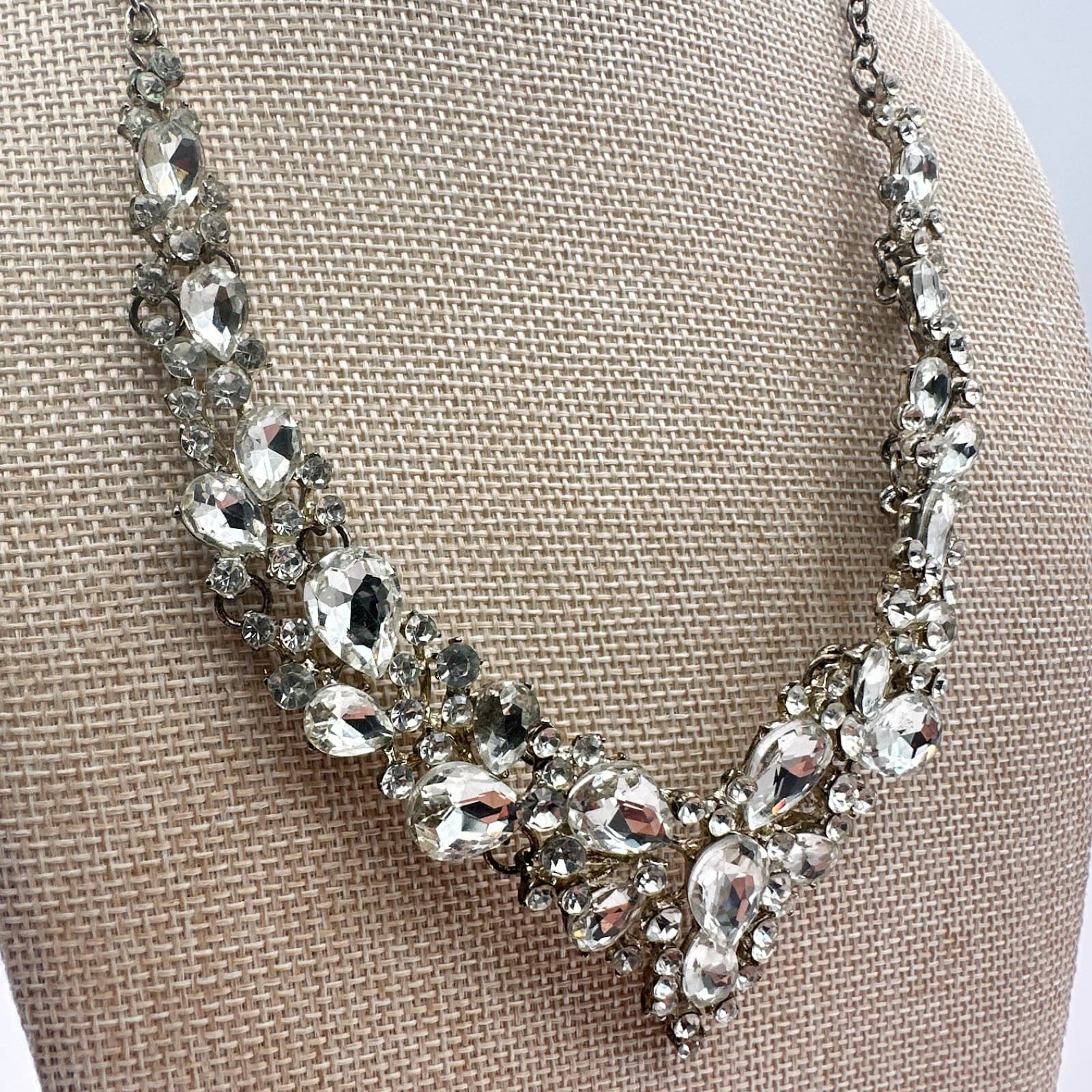 Vintage 90s Silver Tone Clear Glass Statement Necklace Cluster Bib Jewelry - Thumbnail 4