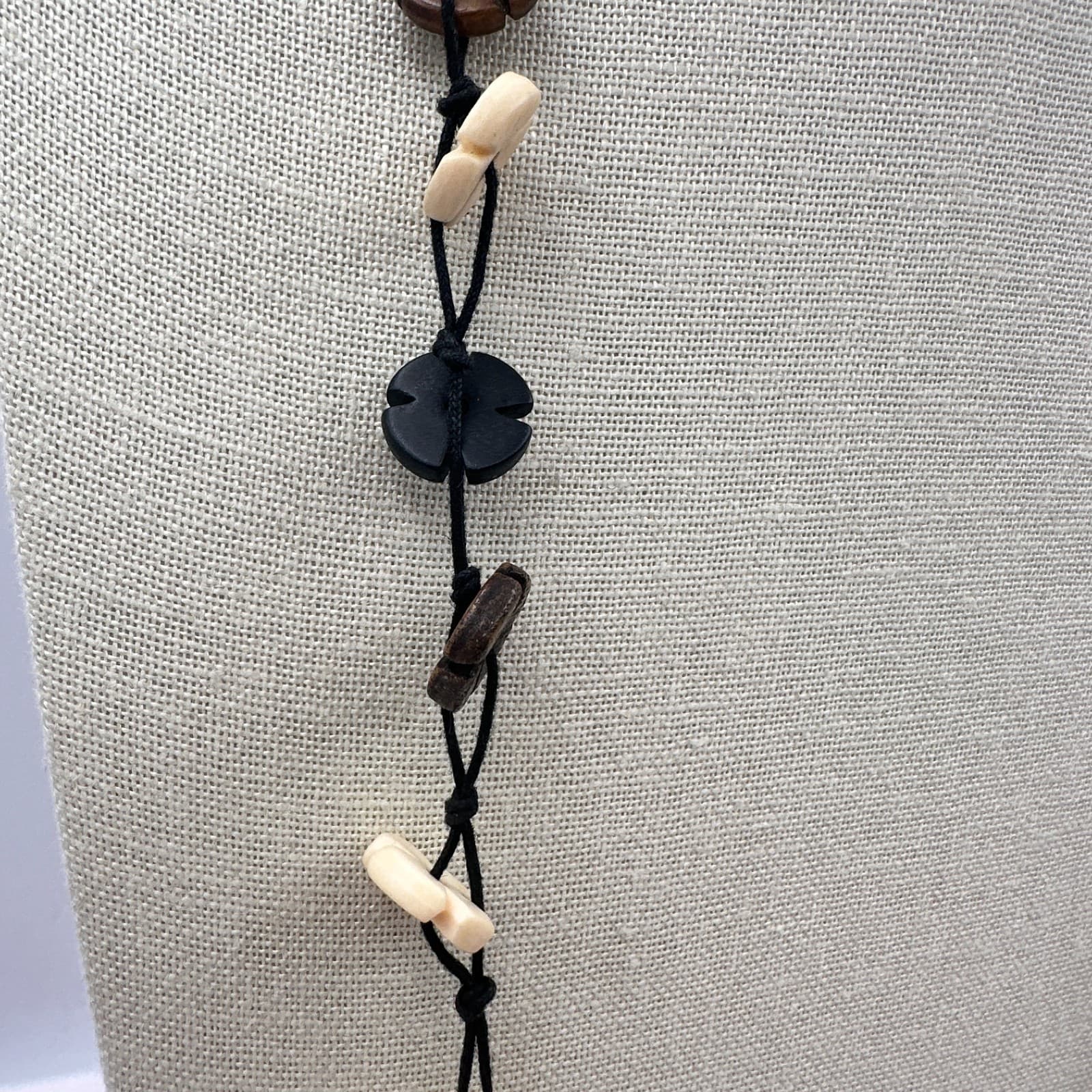 Vintage 90s Long Layered Wooden Flower Bead Necklace Boho Statement Jewelry - Thumbnail 5