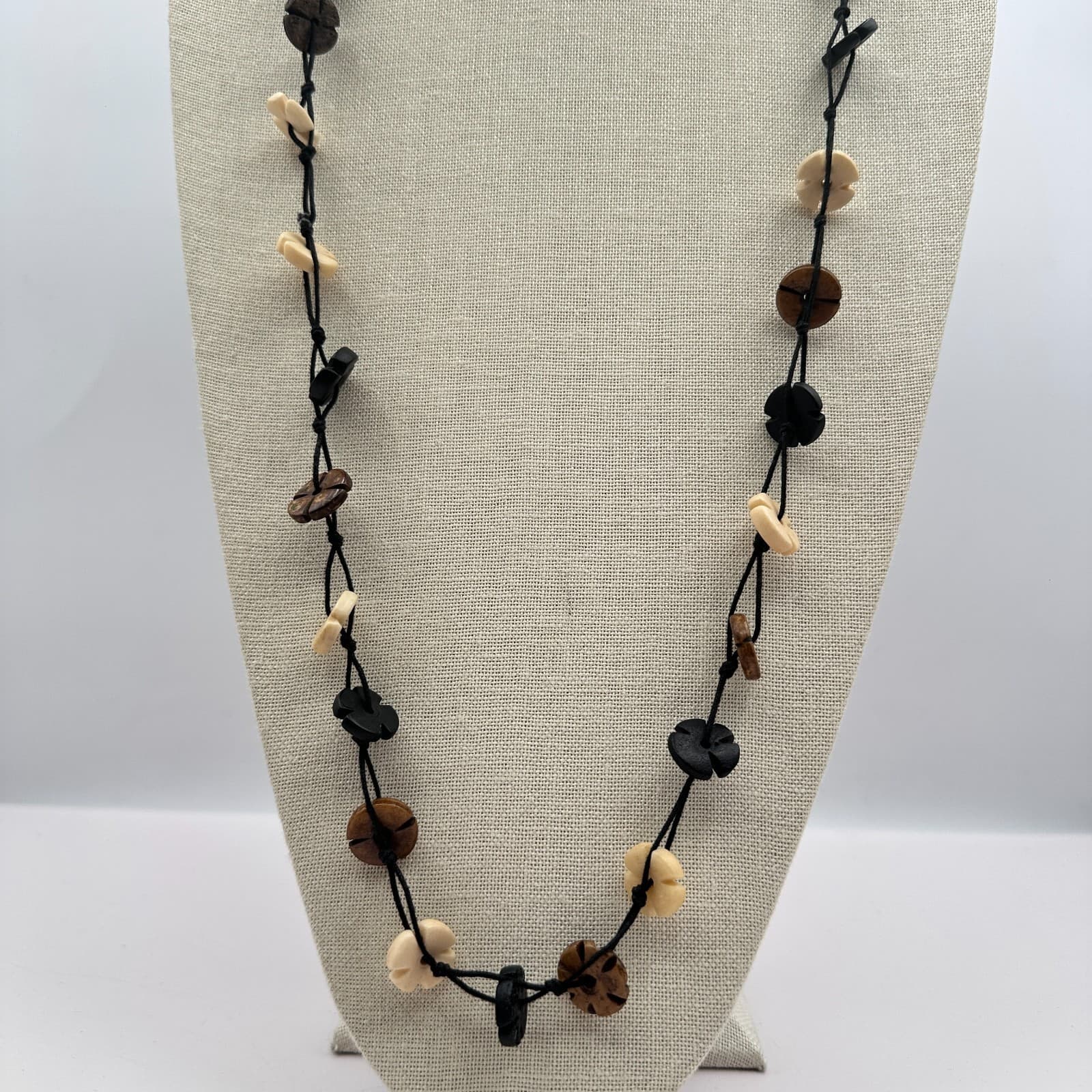 Vintage 90s Long Layered Wooden Flower Bead Necklace Boho Statement Jewelry - Thumbnail 2