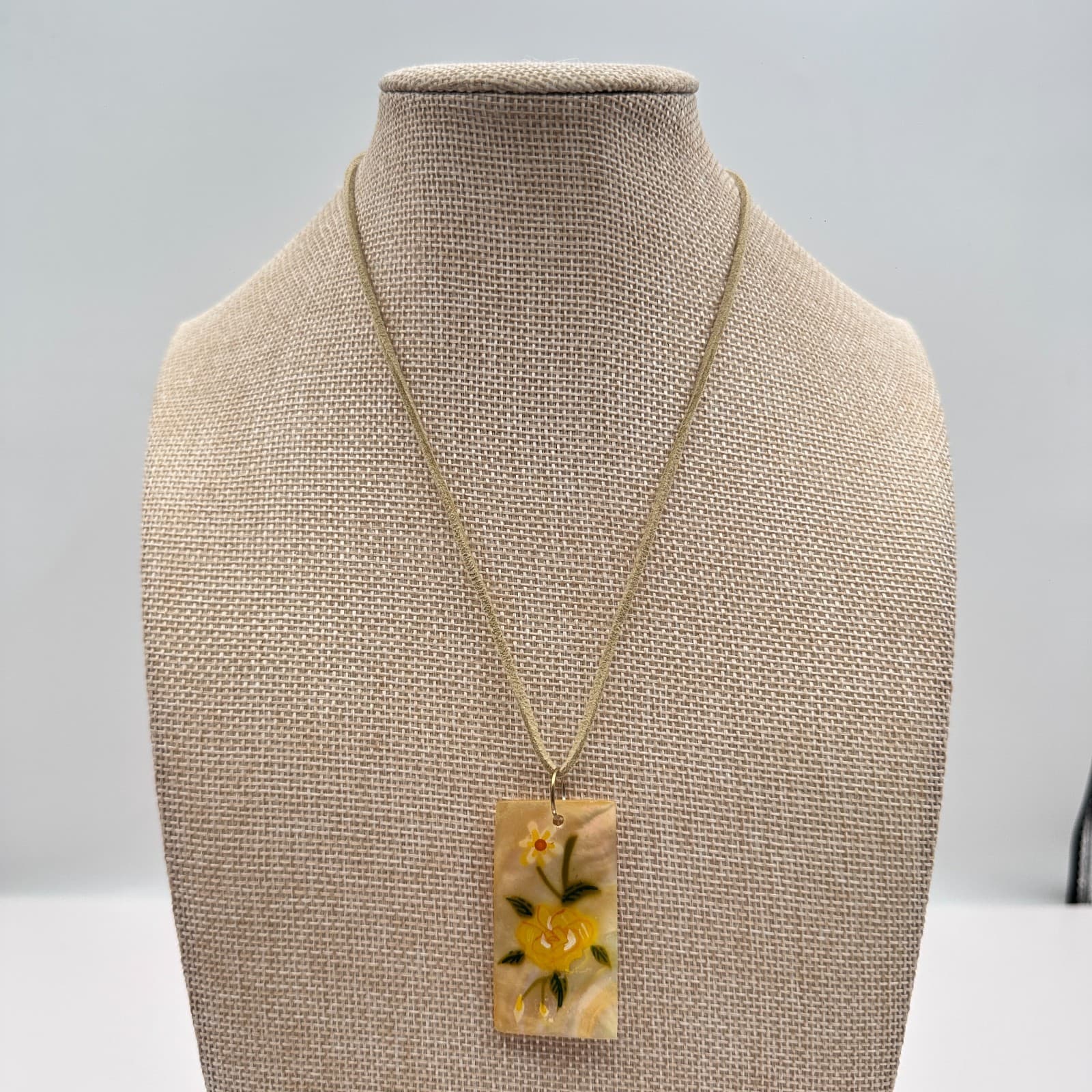 Vintage 90s Mother of Pearl Shell Hand Painted Yellow Rose Pendant Cord Necklace - Thumbnail 6