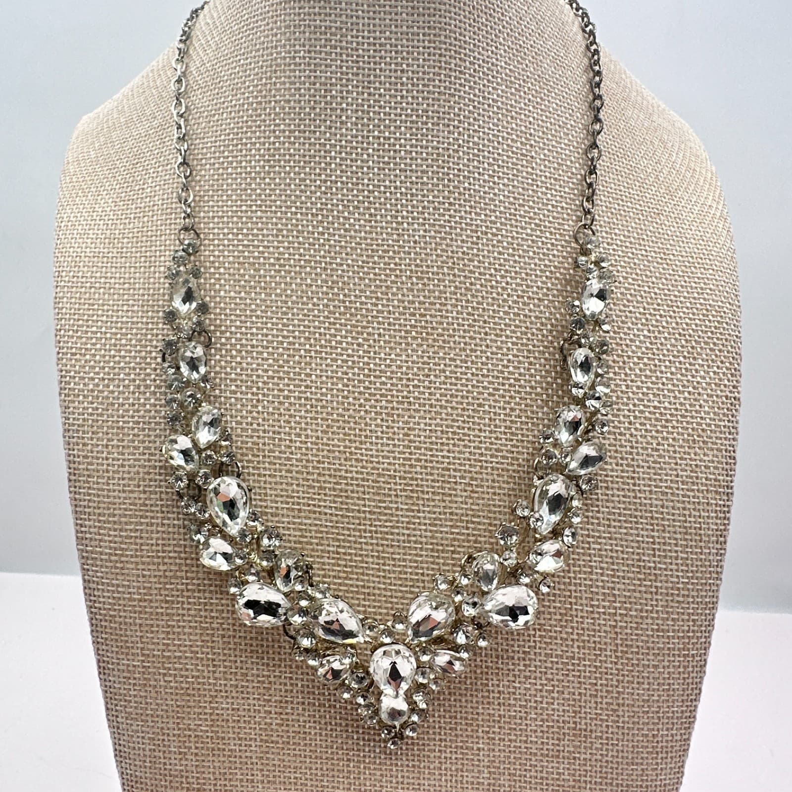 Vintage 90s Silver Tone Clear Glass Statement Necklace Cluster Bib Jewelry - Thumbnail 8