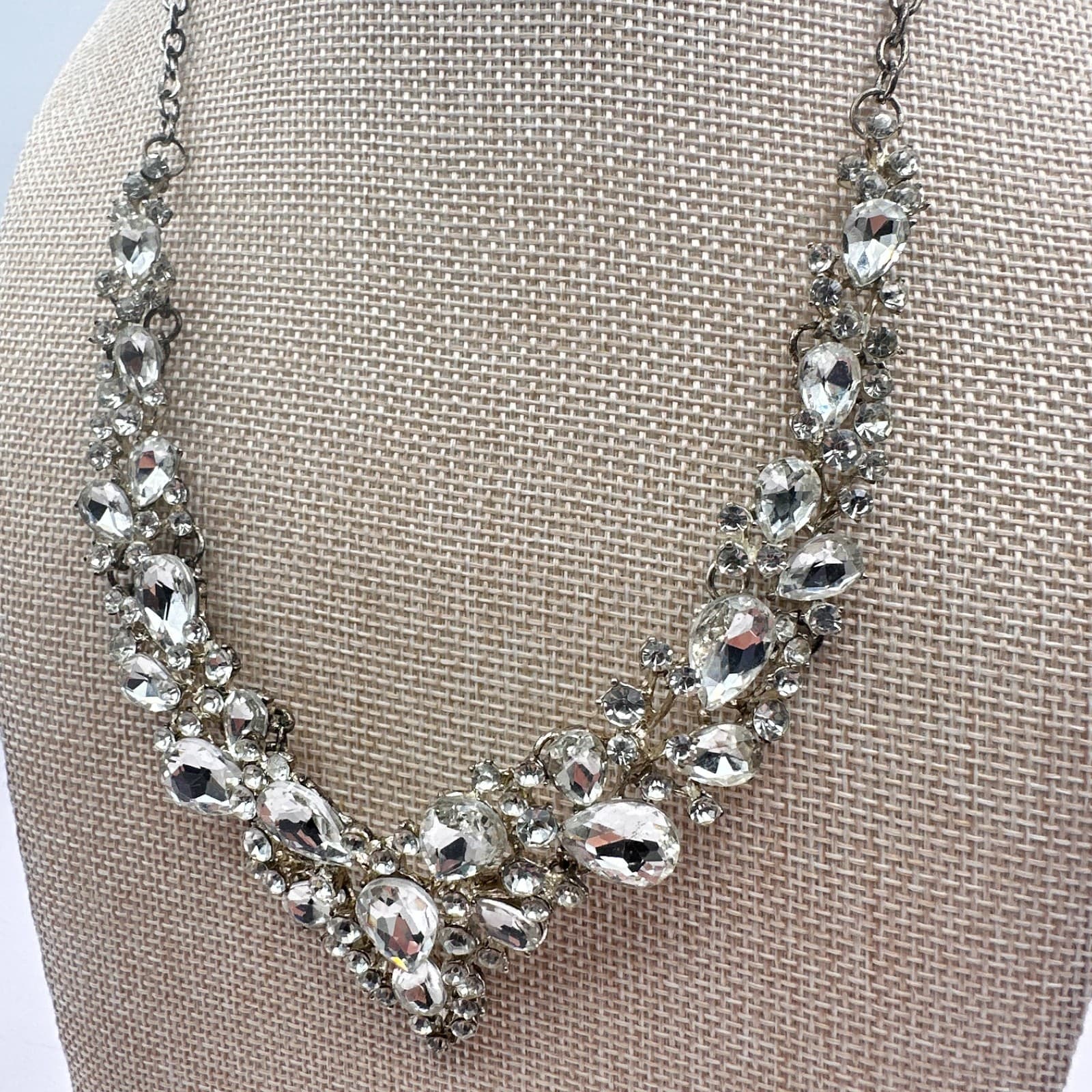 Vintage 90s Silver Tone Clear Glass Statement Necklace Cluster Bib Jewelry - Thumbnail 7