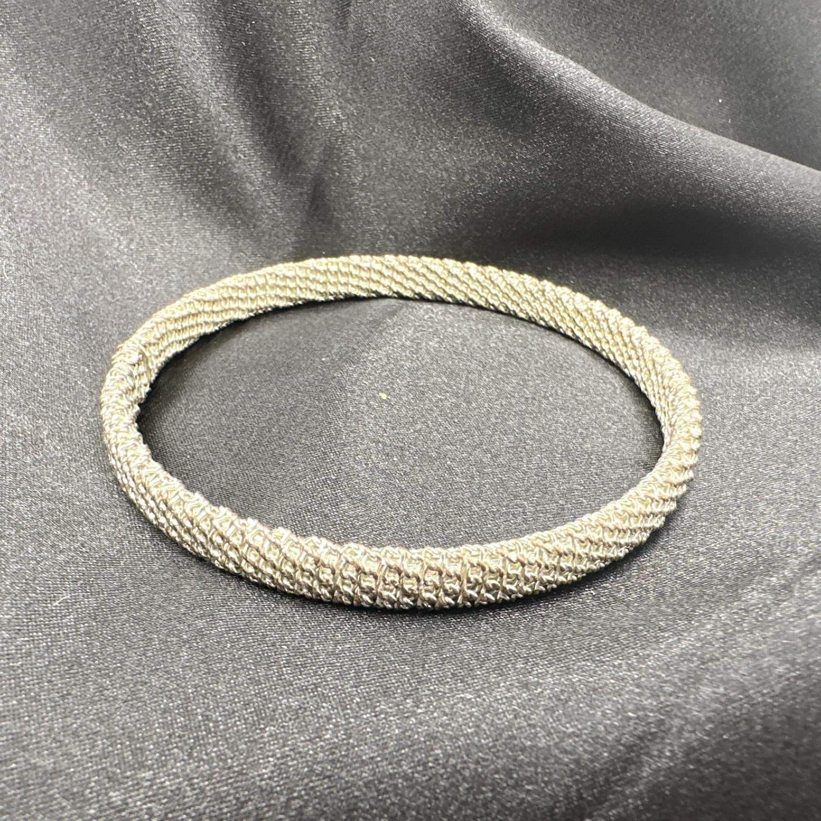 Vintage 80s Silver Tone Filigree Mesh Bangle Texture Articulate Bracelet Jewelry - Thumbnail 4