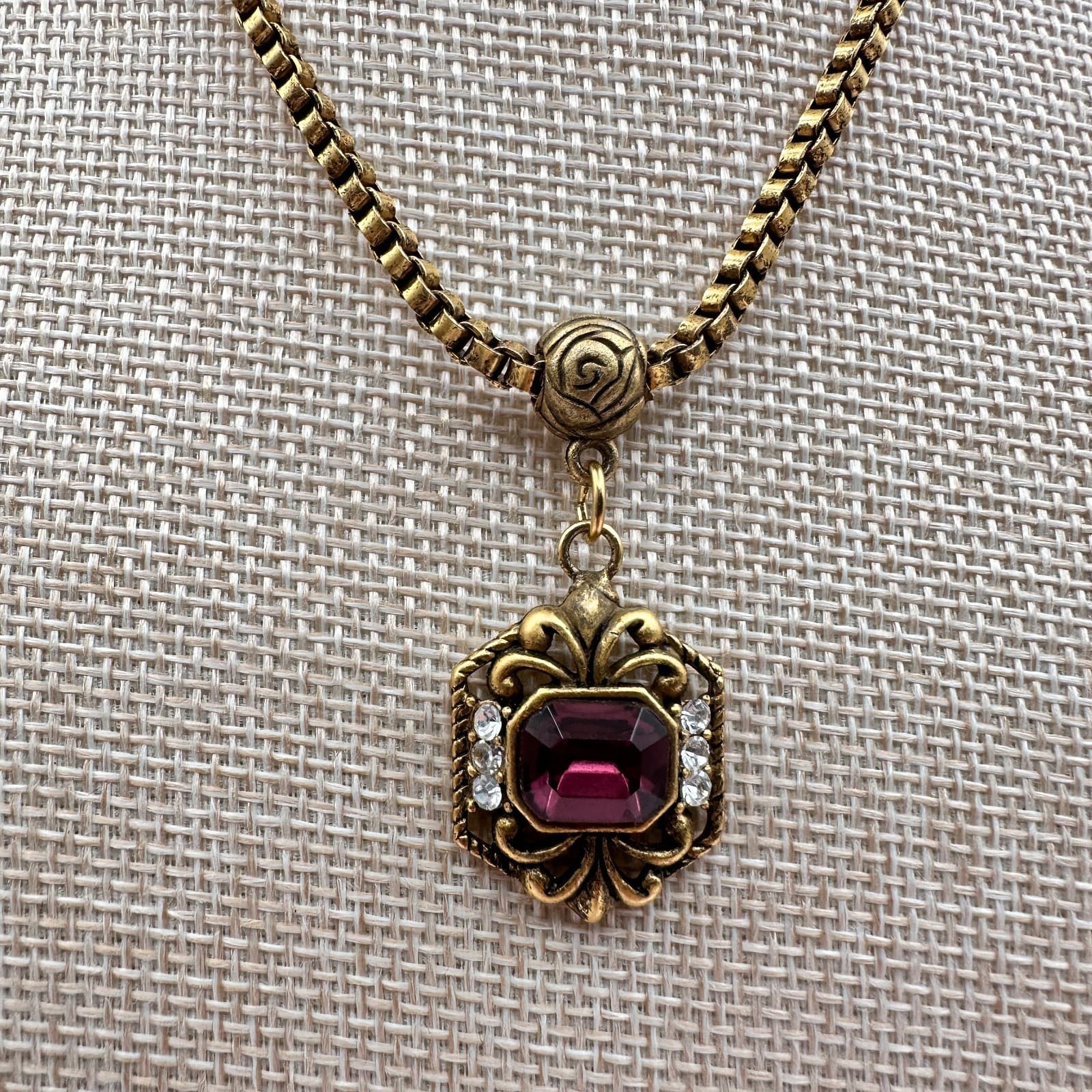 Vintage 90s GoldTone Purple Emerald Cut Glass Box Chain Necklace Fashion Jewelry - Thumbnail 2