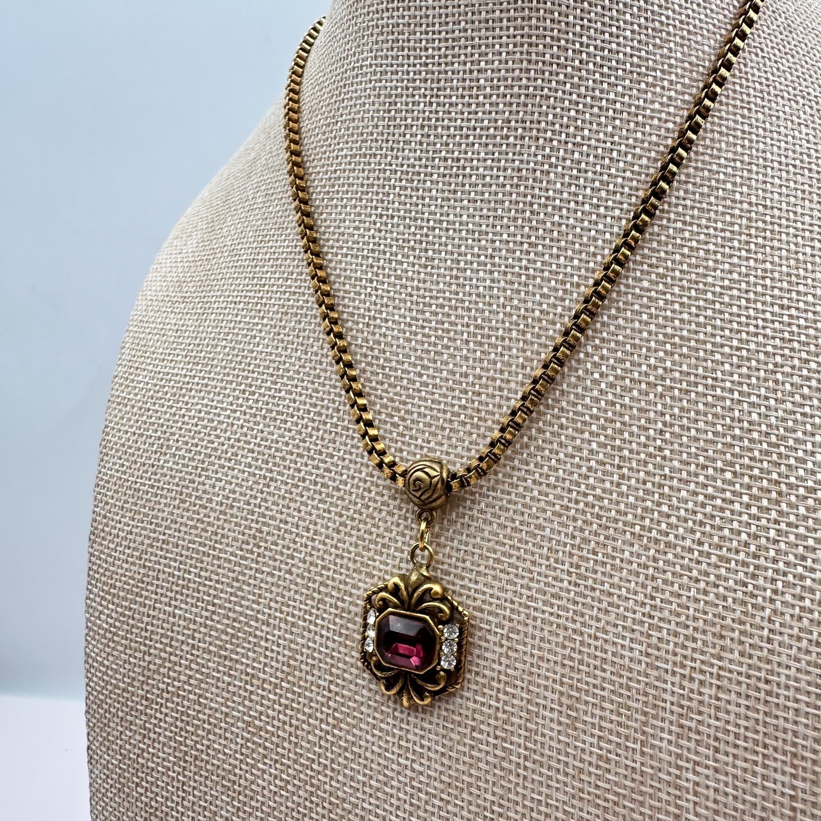 Vintage 90s GoldTone Purple Emerald Cut Glass Box Chain Necklace Fashion Jewelry - Thumbnail 5