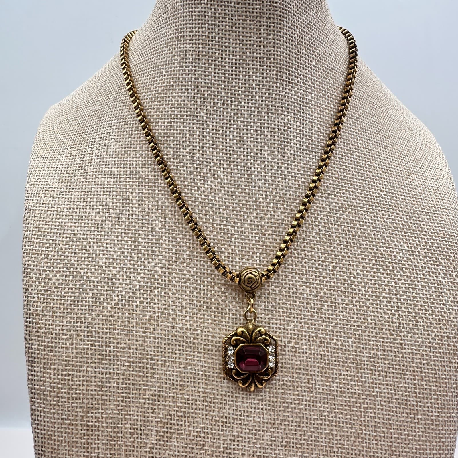 Vintage 90s GoldTone Purple Emerald Cut Glass Box Chain Necklace Fashion Jewelry