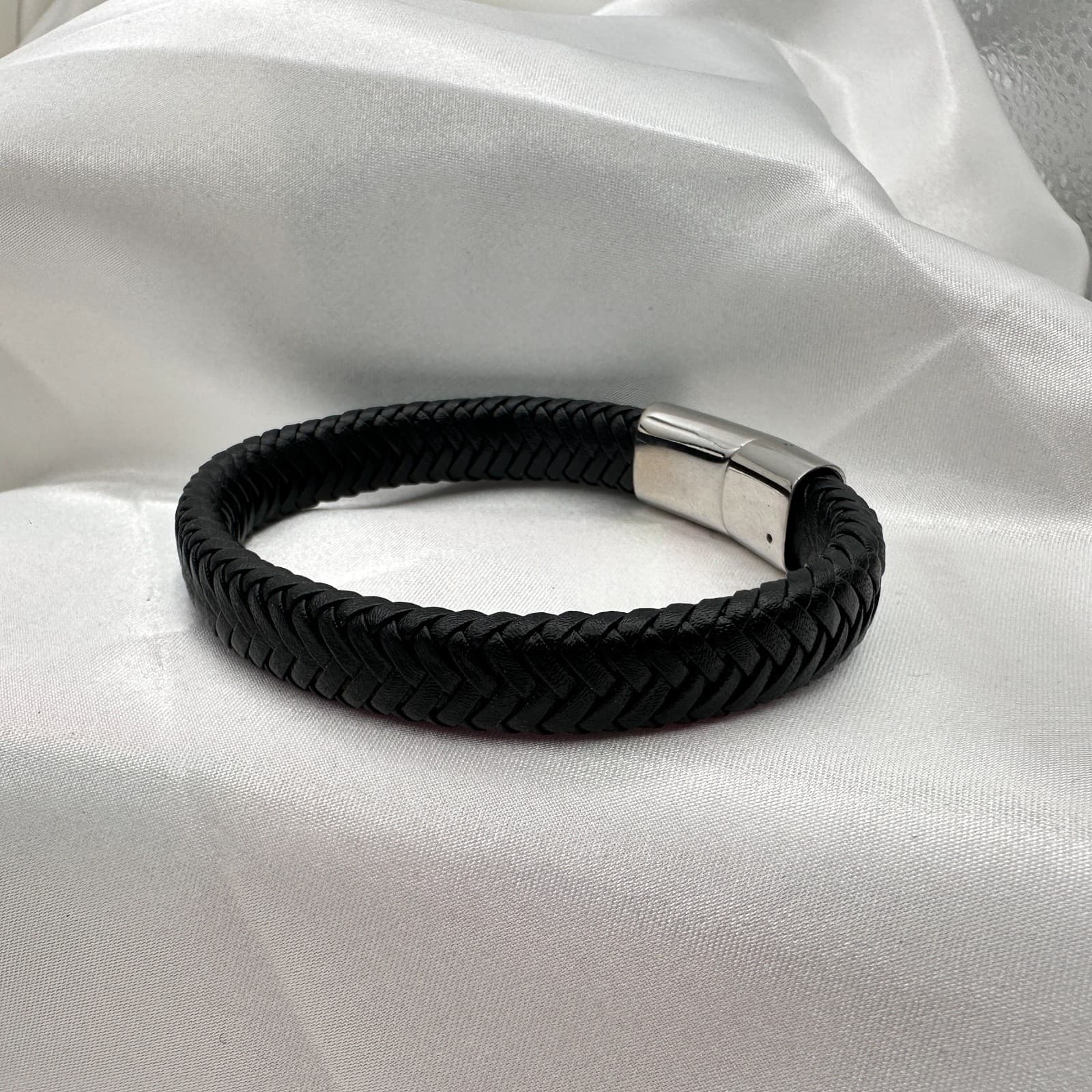 Vintage 90s Silver Tone Braided Black Leather Bracelet Unisex Classic Jewelry - Thumbnail 4