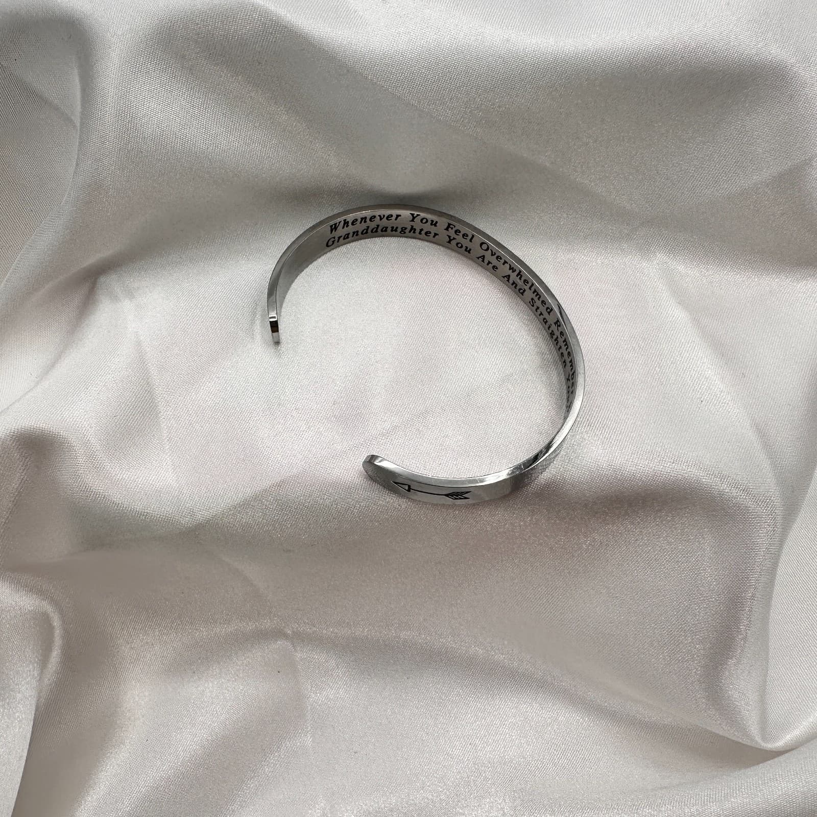 Vintage Y2K Silver Tone Straighten Your Crown Arrow Open Cuff Bracelet Jewelry - Thumbnail 5