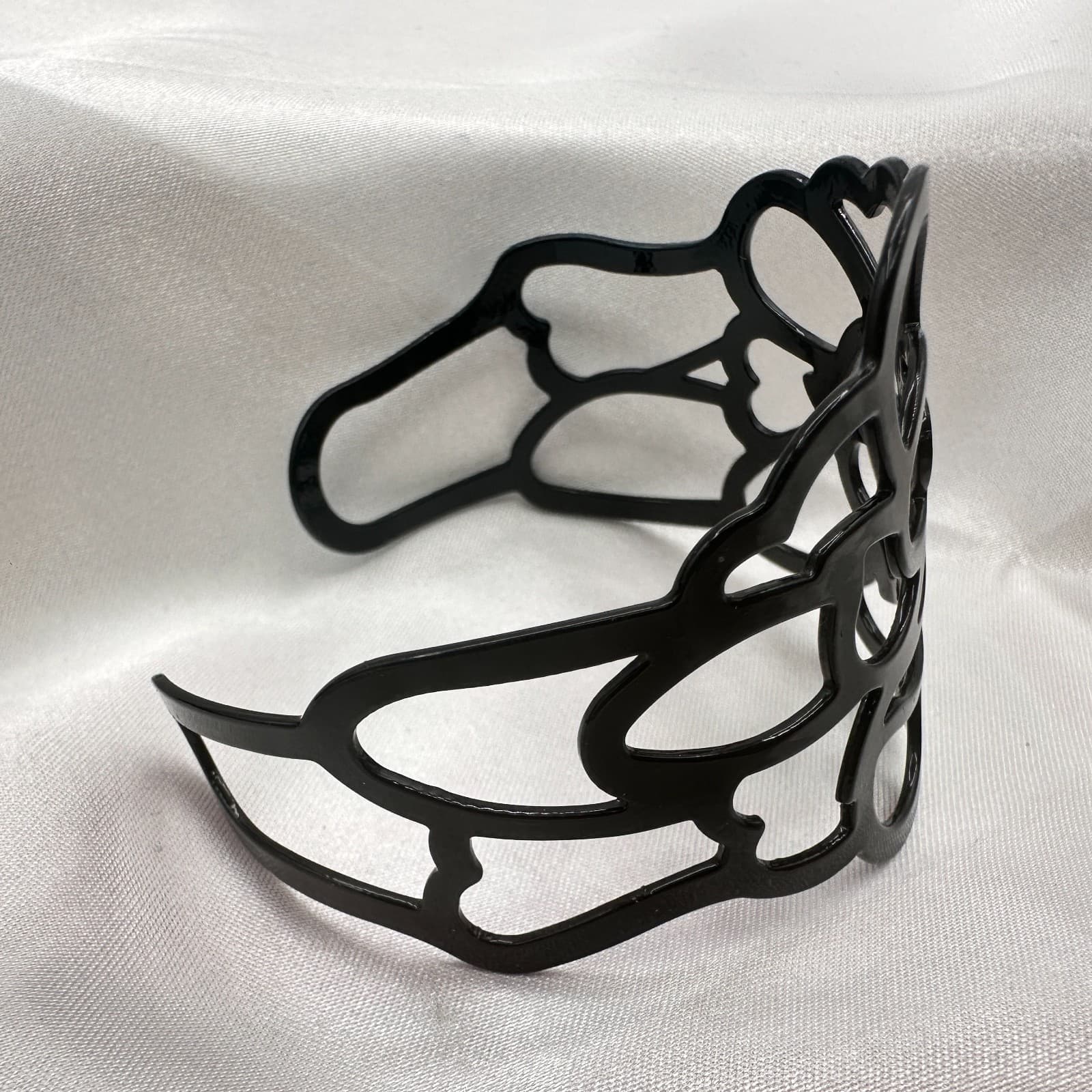 Vintage Y2K Black Floral Filigree Cut-Out Cuff Bracelet Classic Jewelry - Thumbnail 3