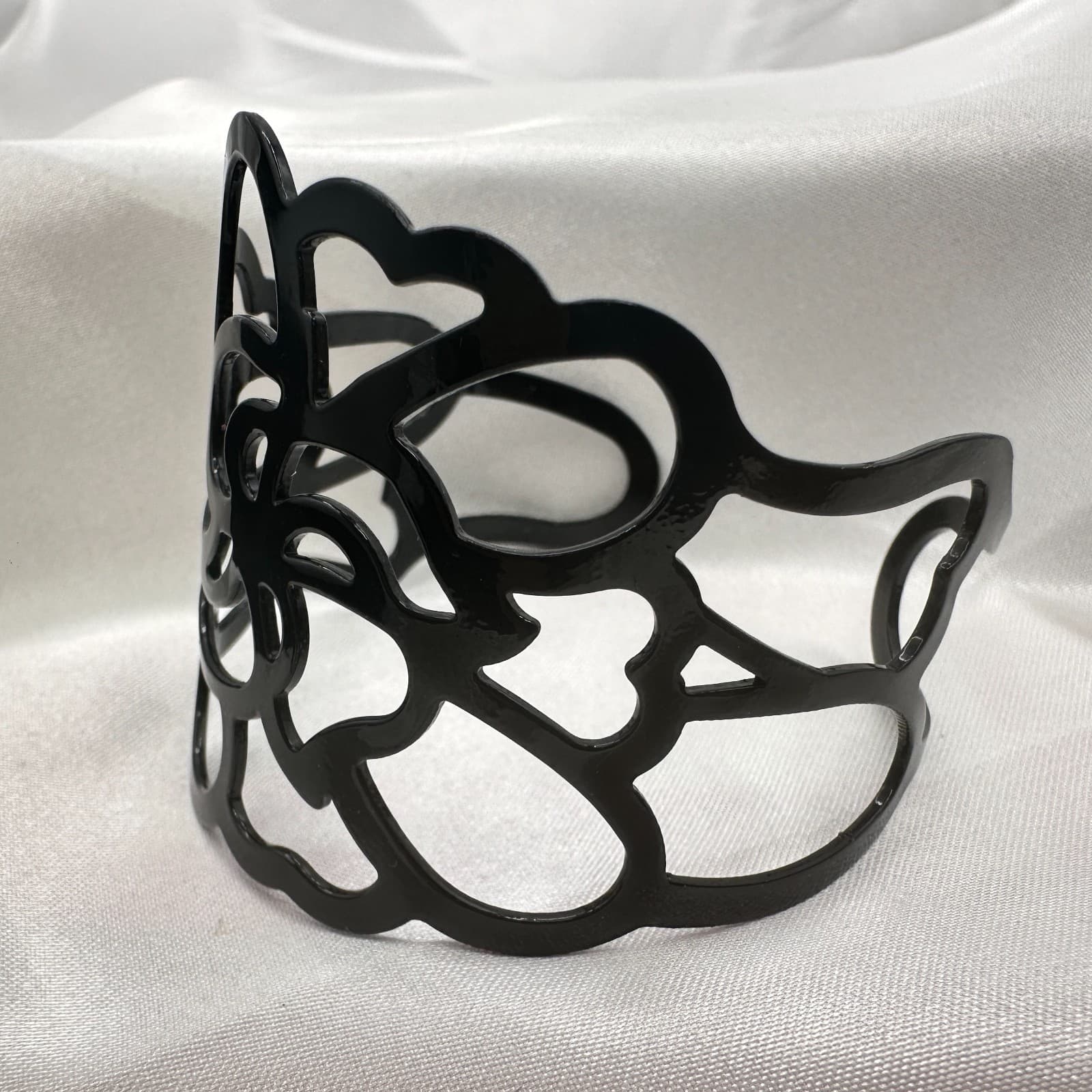 Vintage Y2K Black Floral Filigree Cut-Out Cuff Bracelet Classic Jewelry - Thumbnail 4