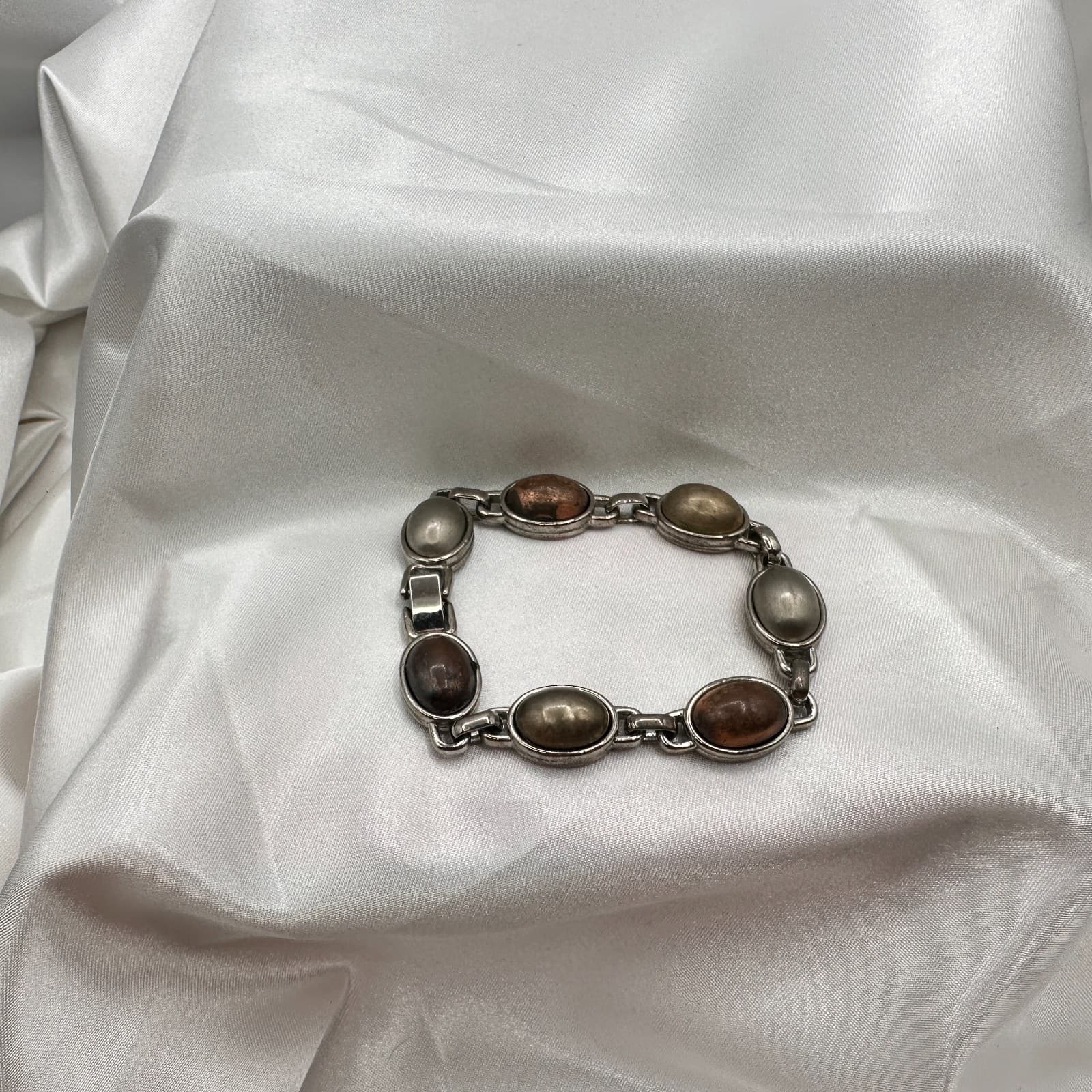 Vintage Y2K Silver Tone Polycrome Oval Cabochon Link Bracelet Classic Jewelry - Thumbnail 2