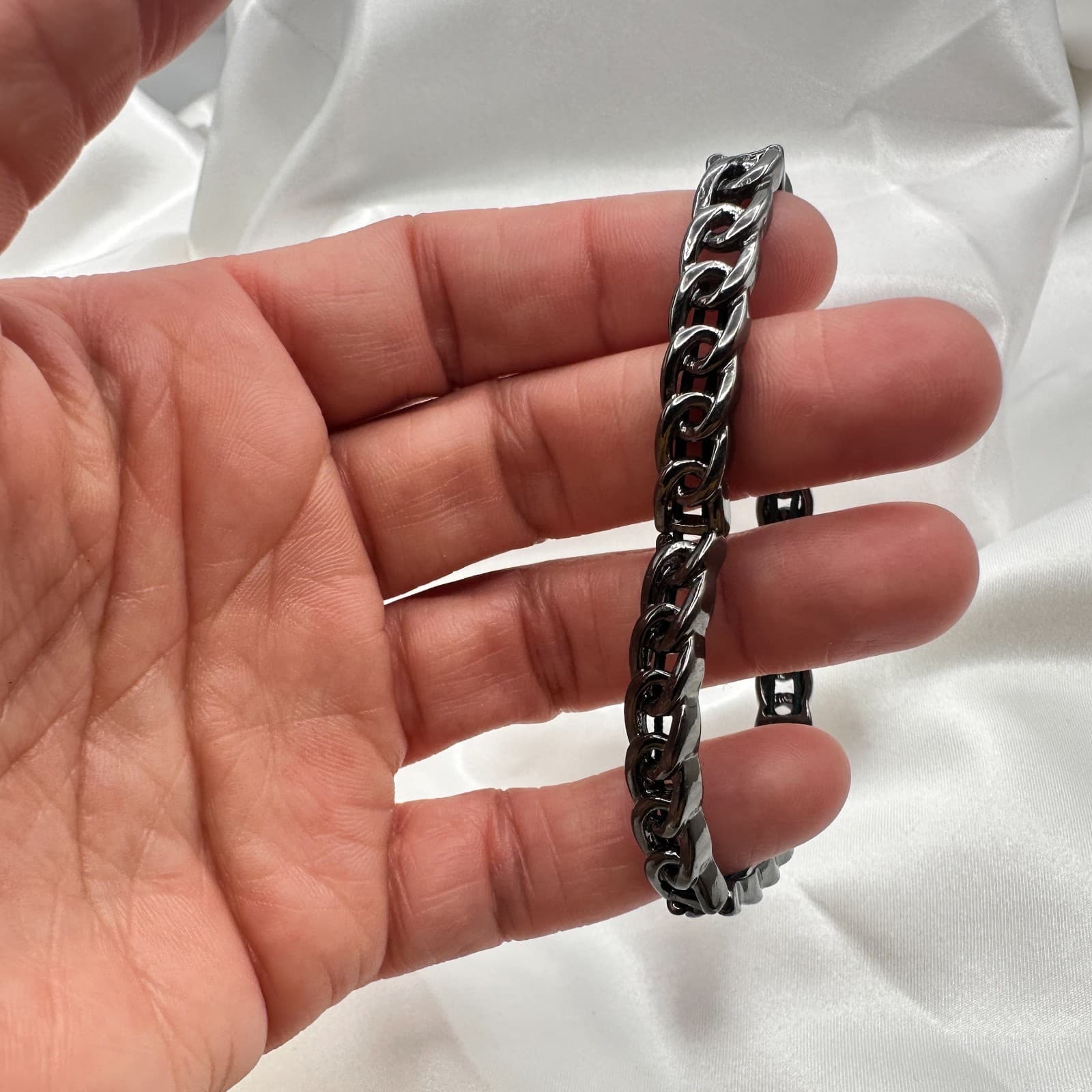 Vintage Y2K Gunmetal Curb Link Stretch Bracelet Classic Clubwear Jewelry - Thumbnail 7