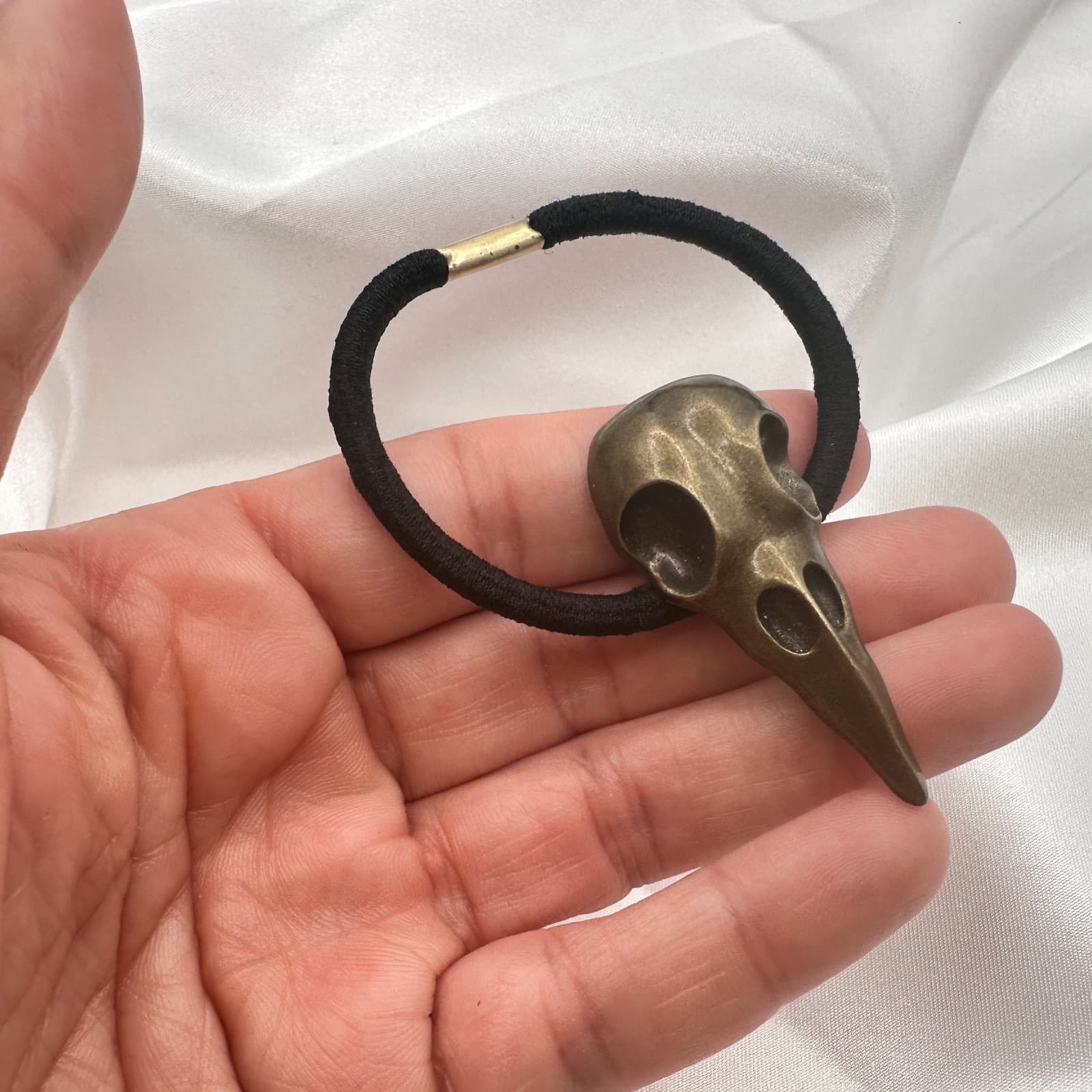 Vintage Y2K Bronze Tone Crow Skull Up Elastic Hair Band Halloween Hair Accessory - Thumbnail 8