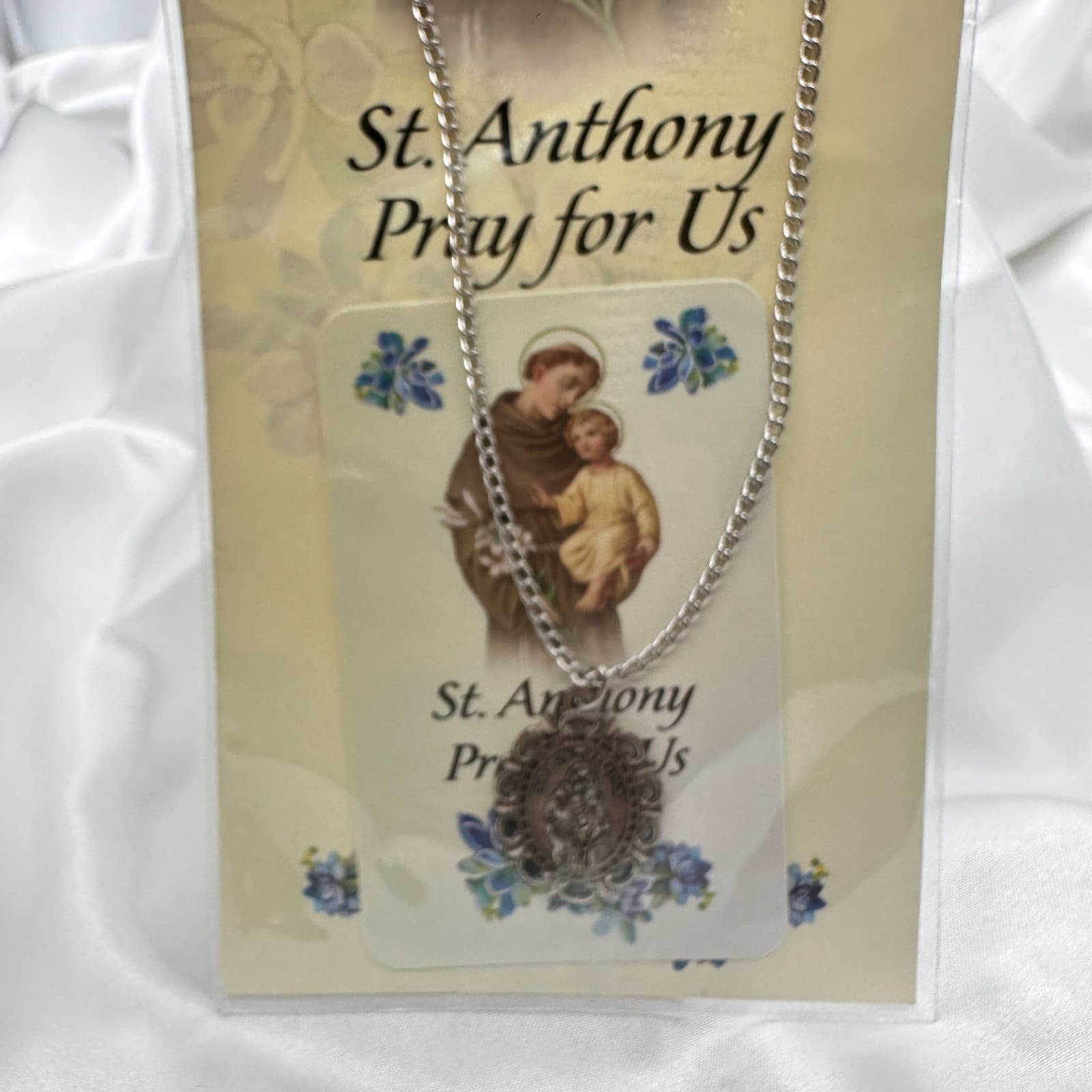 Vintage 90s St. Anthony Religious Medal Necklace Silver Tone Catholic Prayer - Thumbnail 2