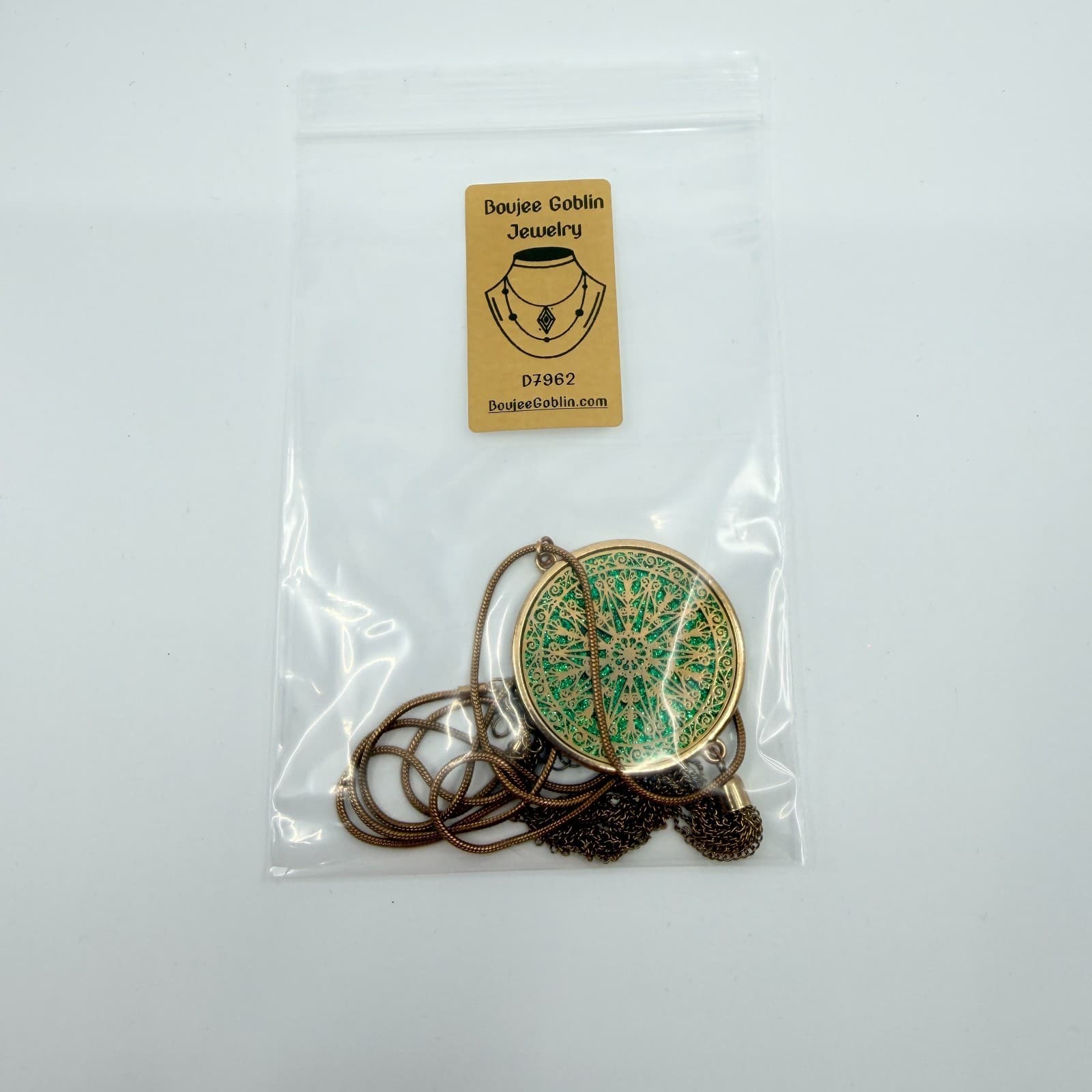 Vintage Gold Tone Round Medallion Pendant Necklace Green Enamel Tassel Boho Y2K - Thumbnail 8