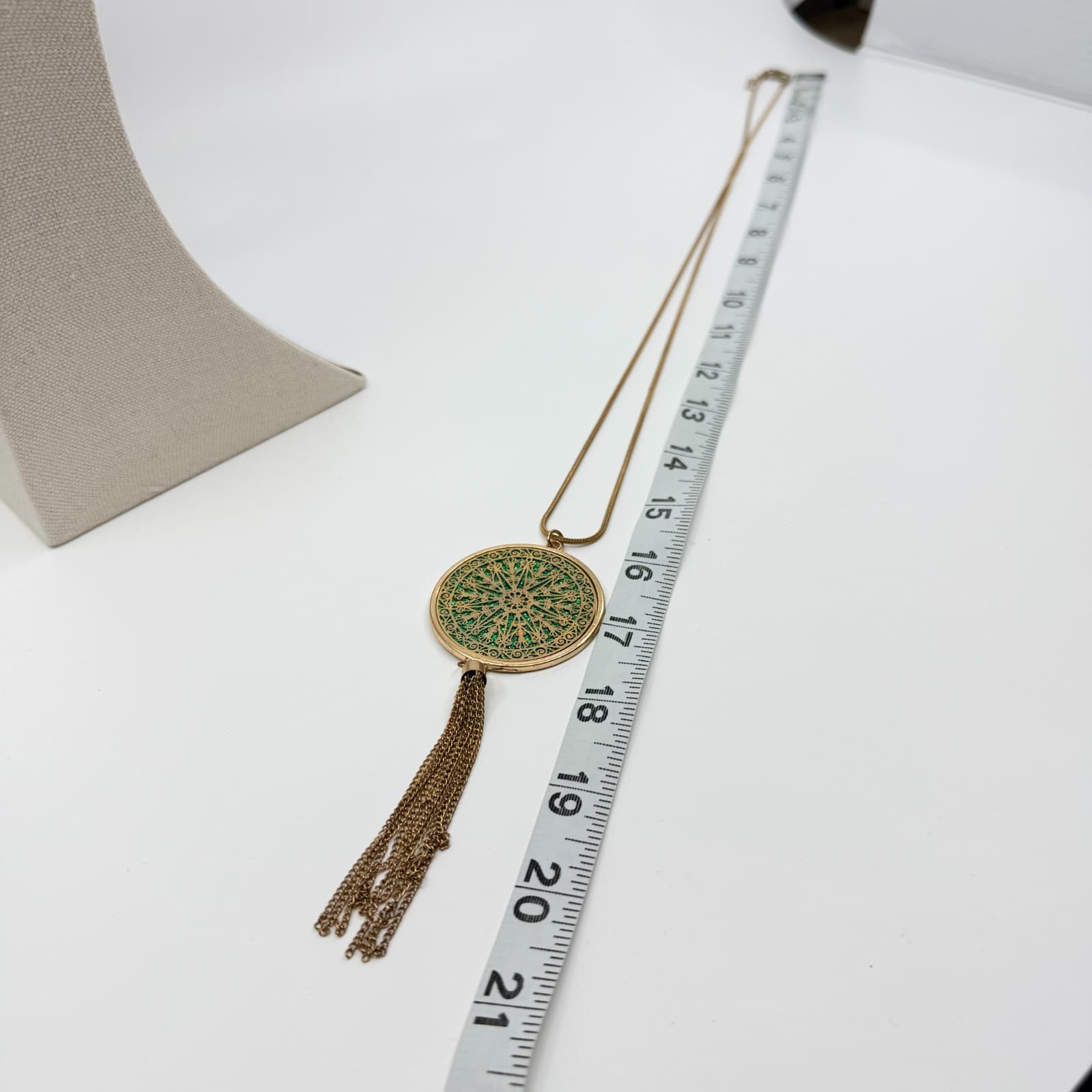 Vintage Gold Tone Round Medallion Pendant Necklace Green Enamel Tassel Boho Y2K - Thumbnail 7