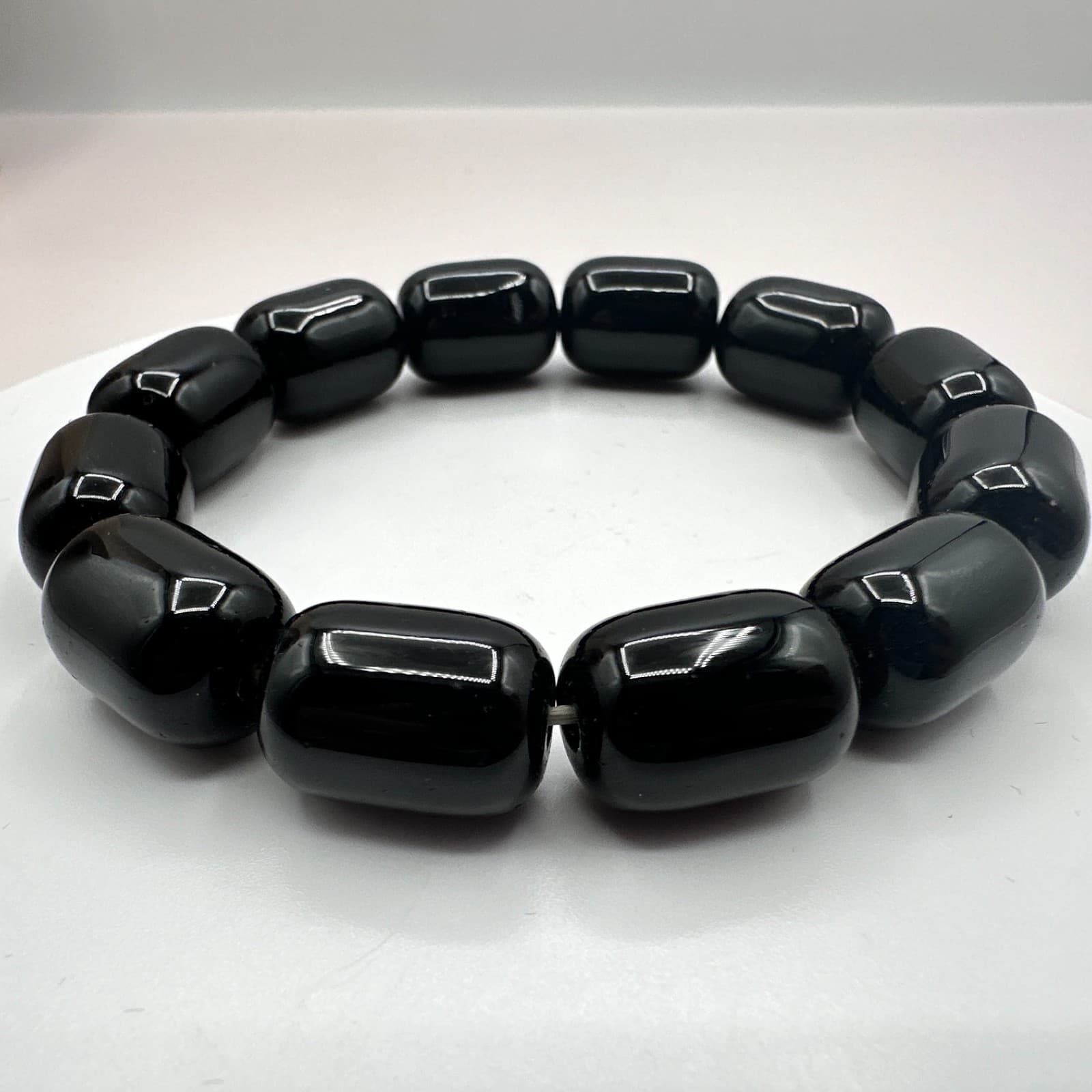 Vintage Y2K Black Beaded Stretch Bracelet Minimalist Unisex Classic Jewelry - Thumbnail 2