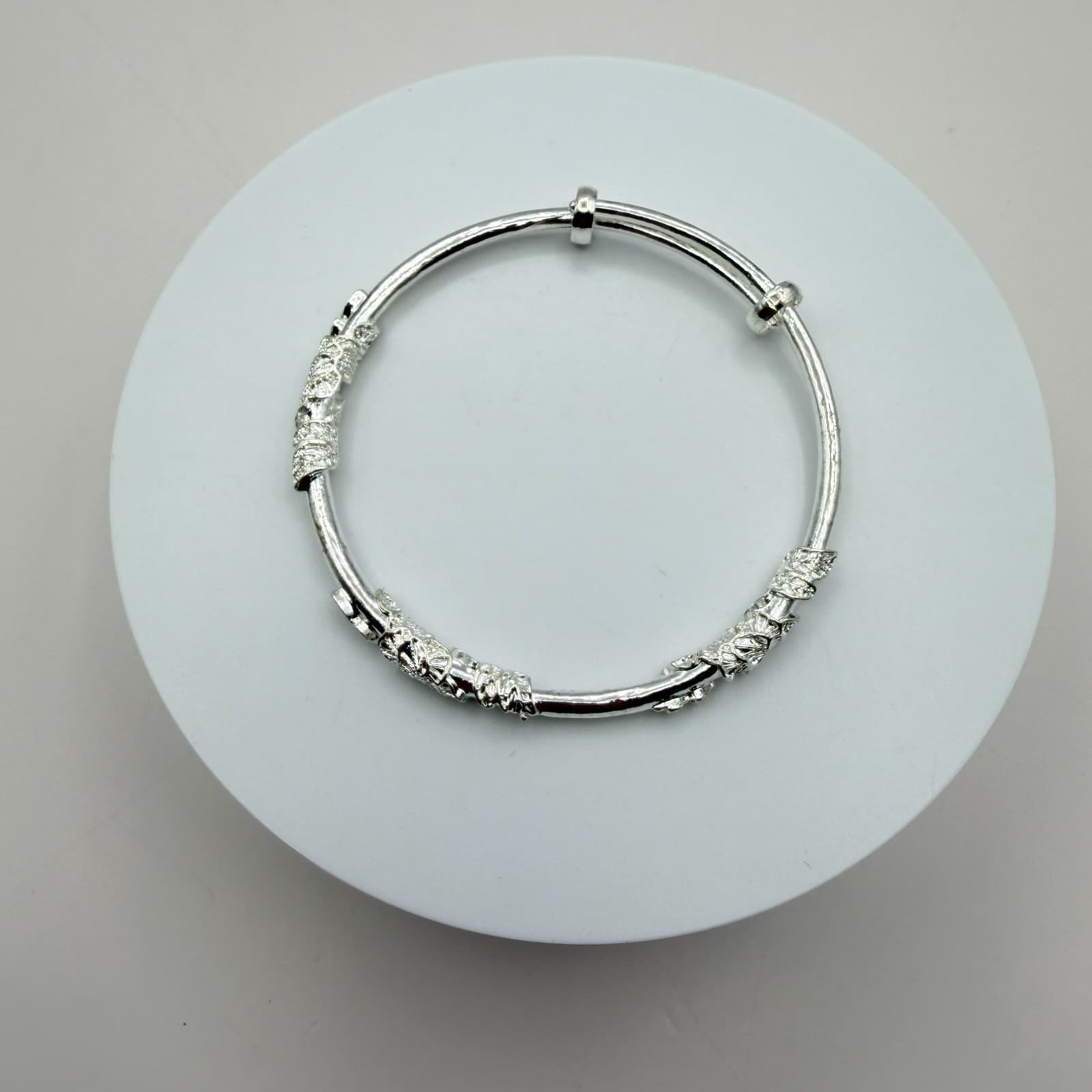 Vintage Y2K Silver Tone Textured Bangle Bracelet Women's Classic Jewelry - Thumbnail 4
