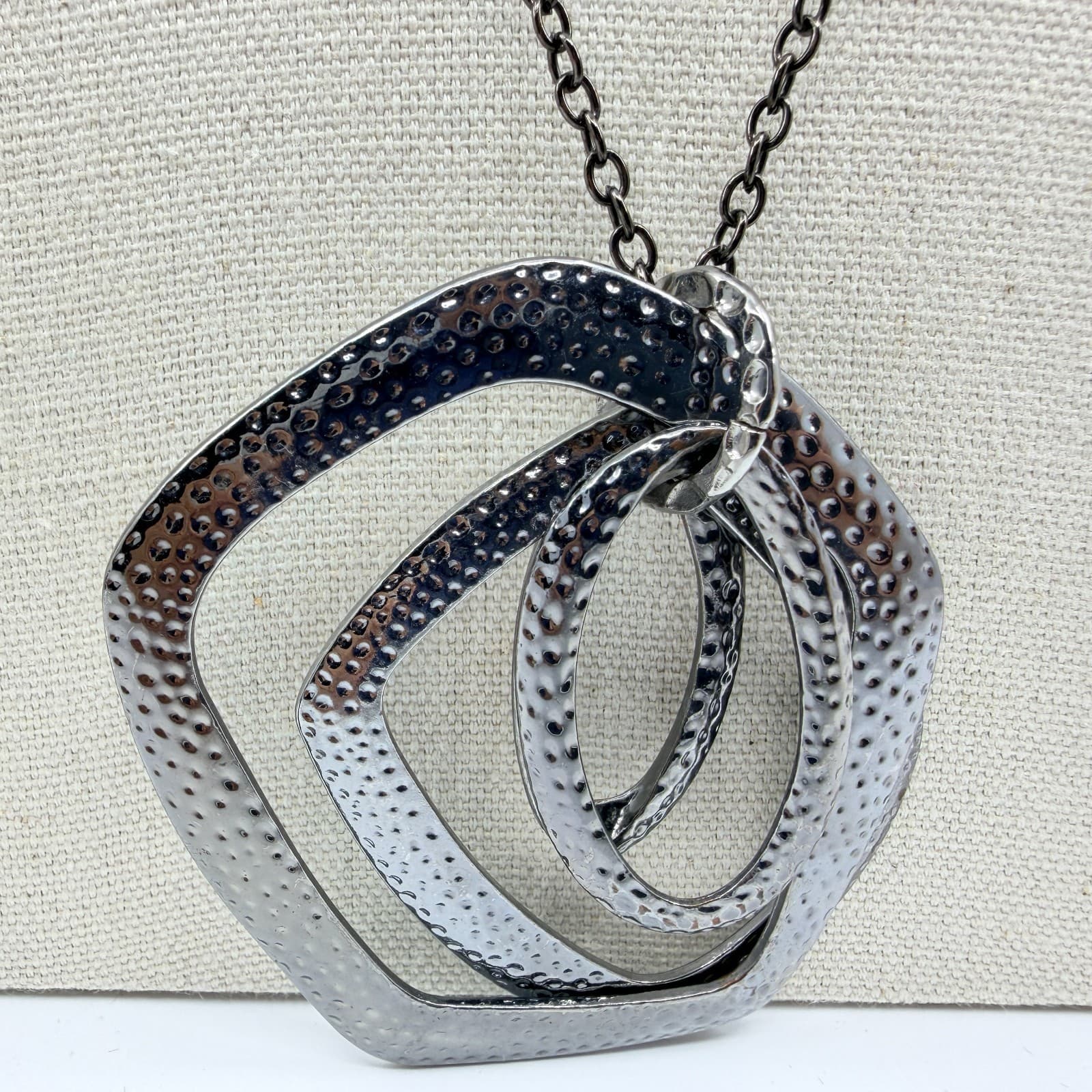 Vintage Black Gunmetal Long Pendant Necklace Hammered Geometric Open Hoop Boho - Thumbnail 4