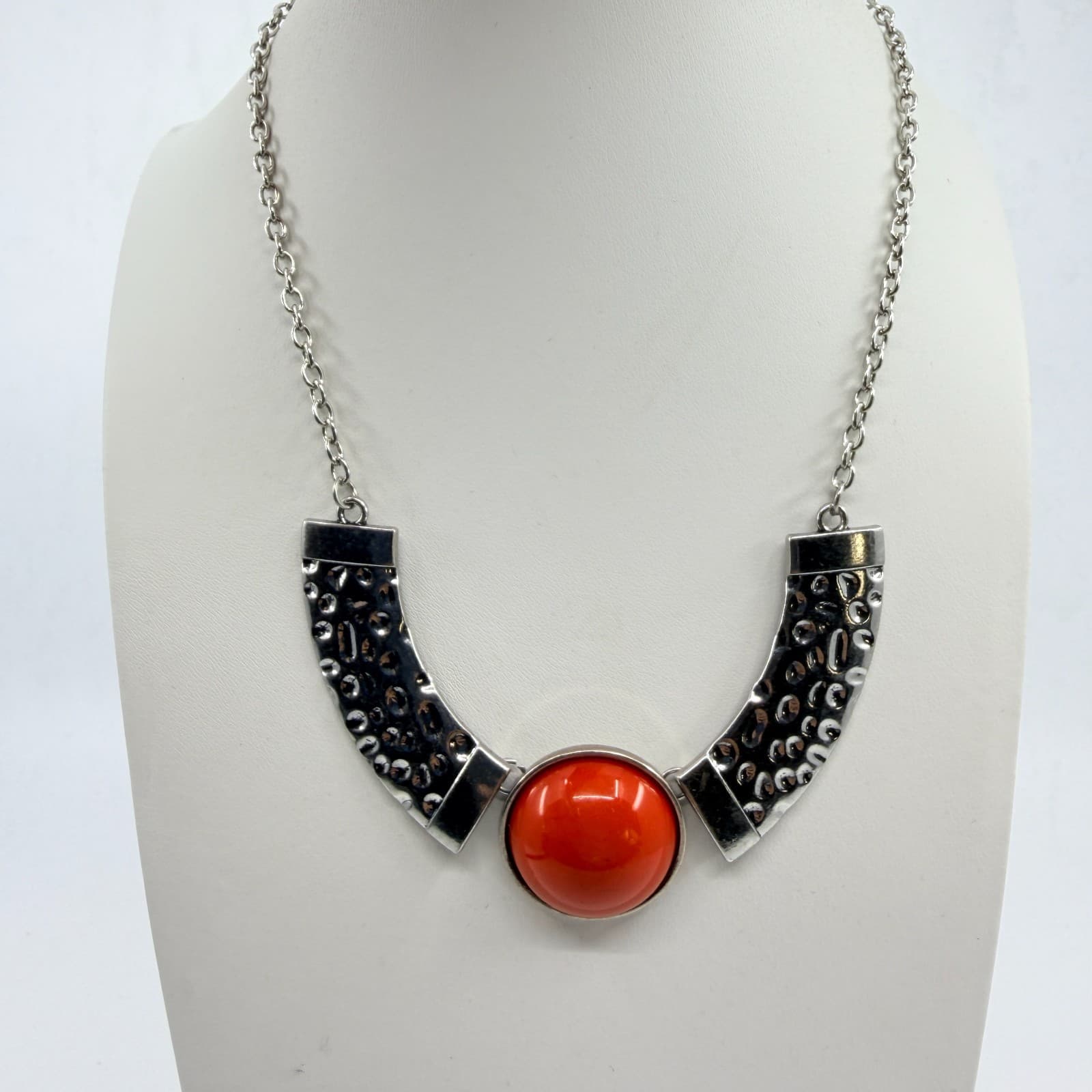 VTG Y2K Silver Tone Textured Bib Statement Necklace Orange Faux Coral Cabochon - Thumbnail 4