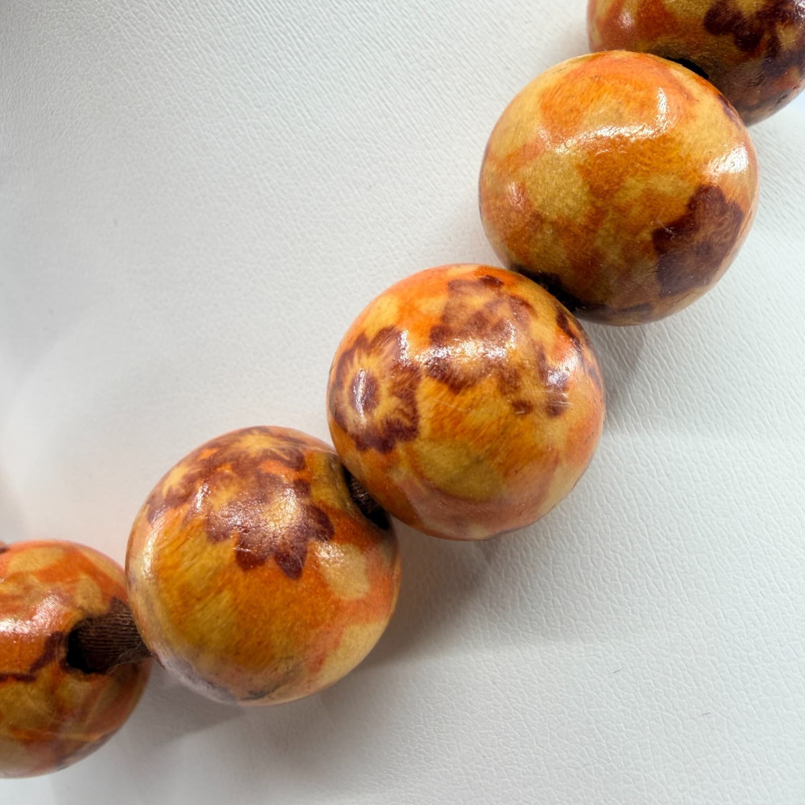 Vintage Orange Floral Painted Wood Bead Necklace Chunky Statement Boho Retro 90s - Thumbnail 4