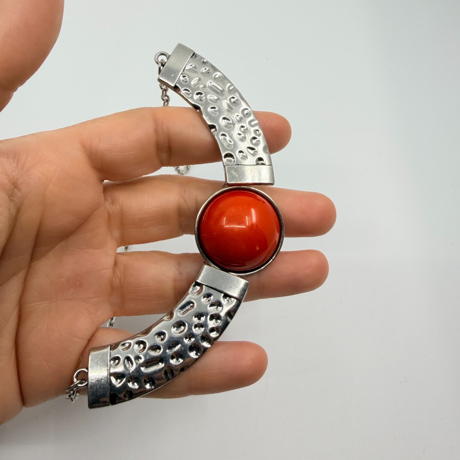VTG Y2K Silver Tone Textured Bib Statement Necklace Orange Faux Coral Cabochon - Thumbnail 9