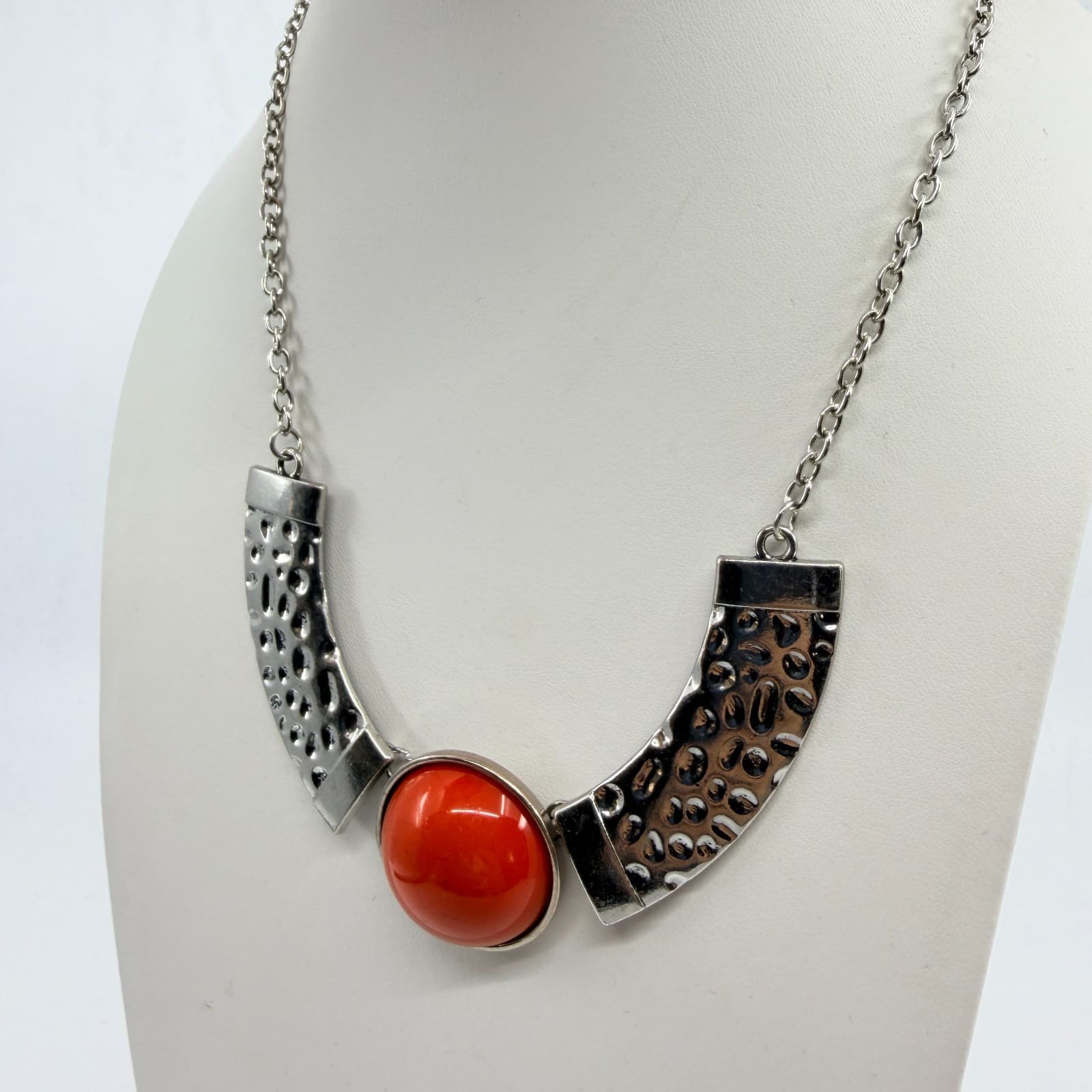 VTG Y2K Silver Tone Textured Bib Statement Necklace Orange Faux Coral Cabochon - Thumbnail 5