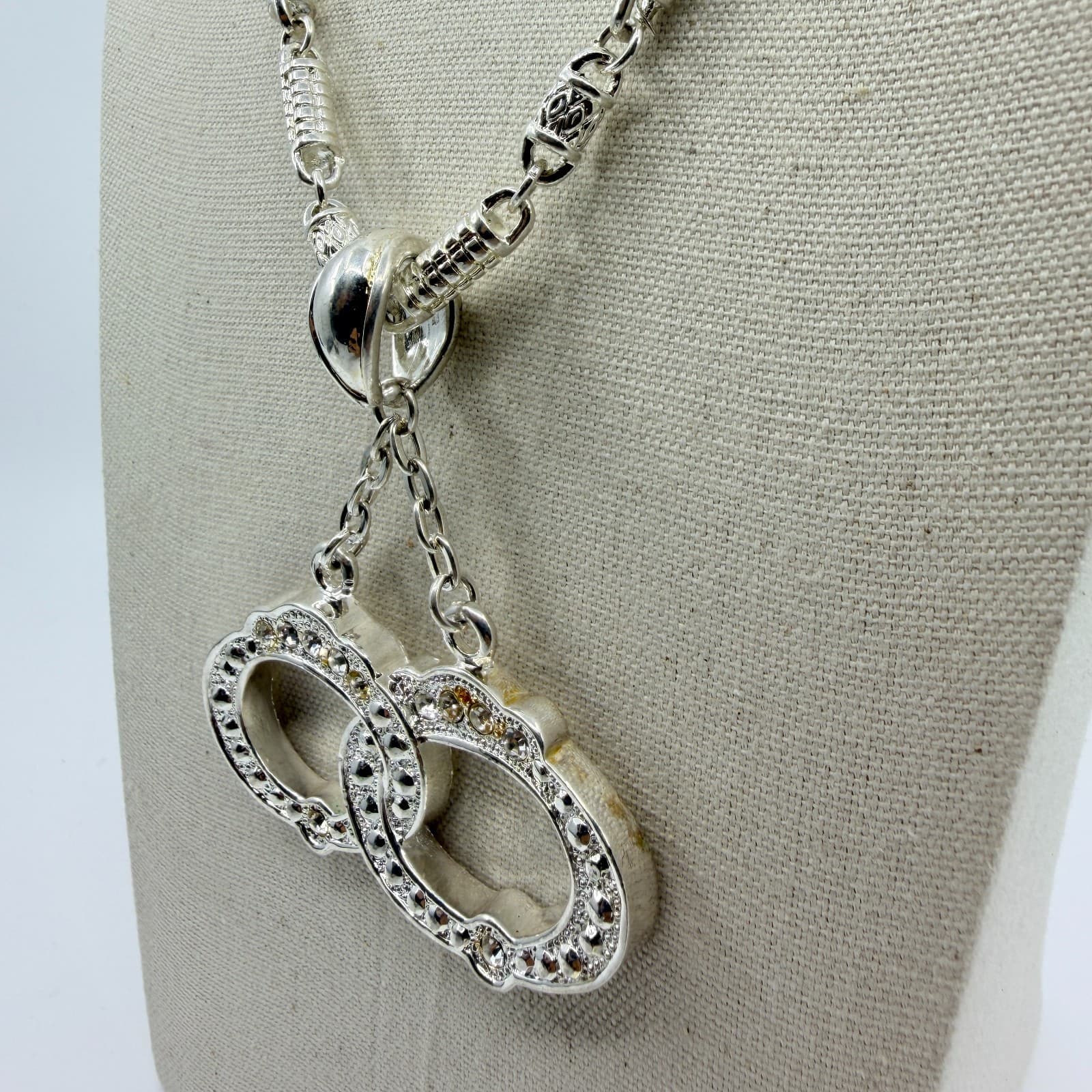 Silver Tone Interlocking Double Oval Pendant Necklace Rhinestone Minimalist Boho - Thumbnail 6