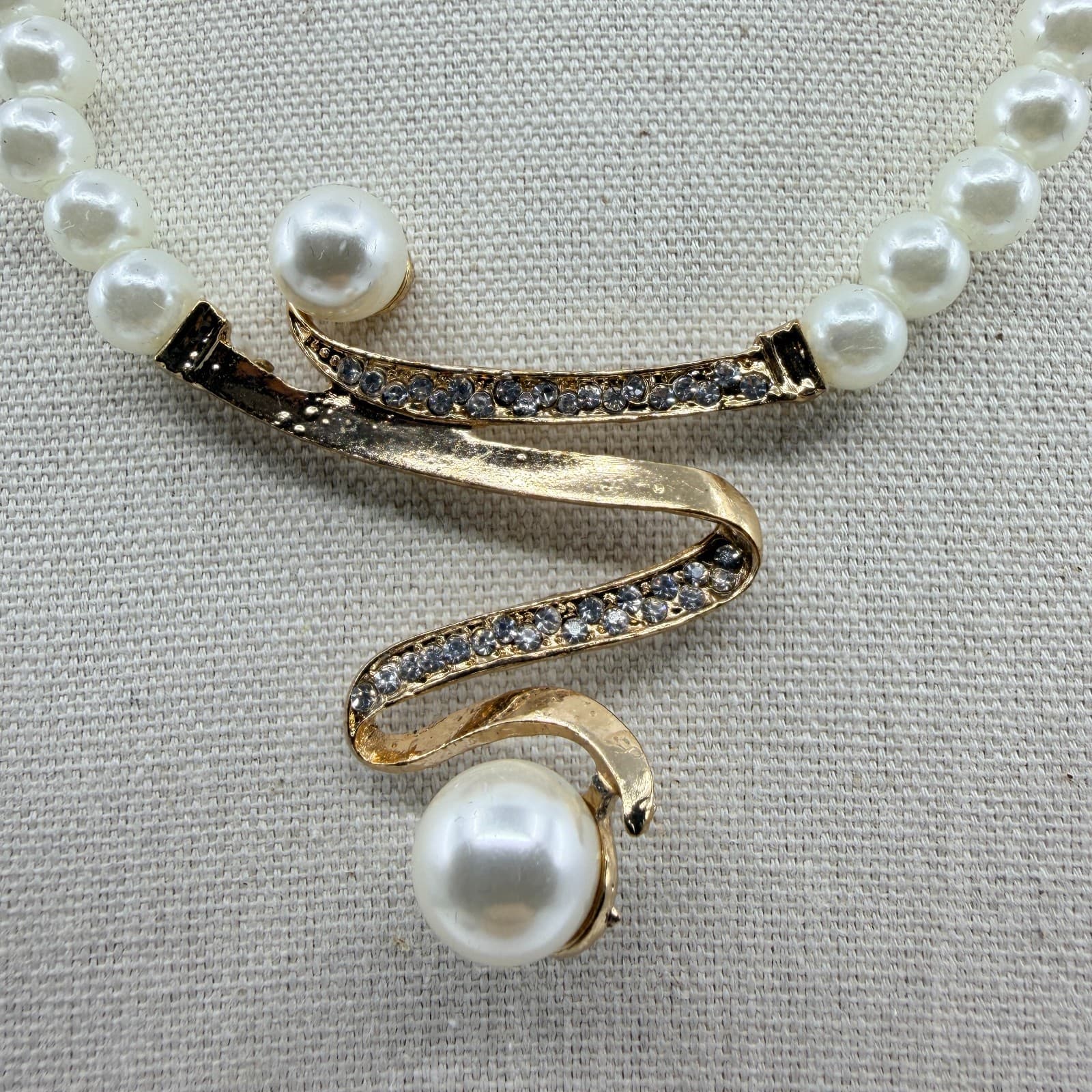 Gold Tone Simulated Pearl Necklace Ribbon S Pendant Rhinestone Bridal Statement - Thumbnail 2