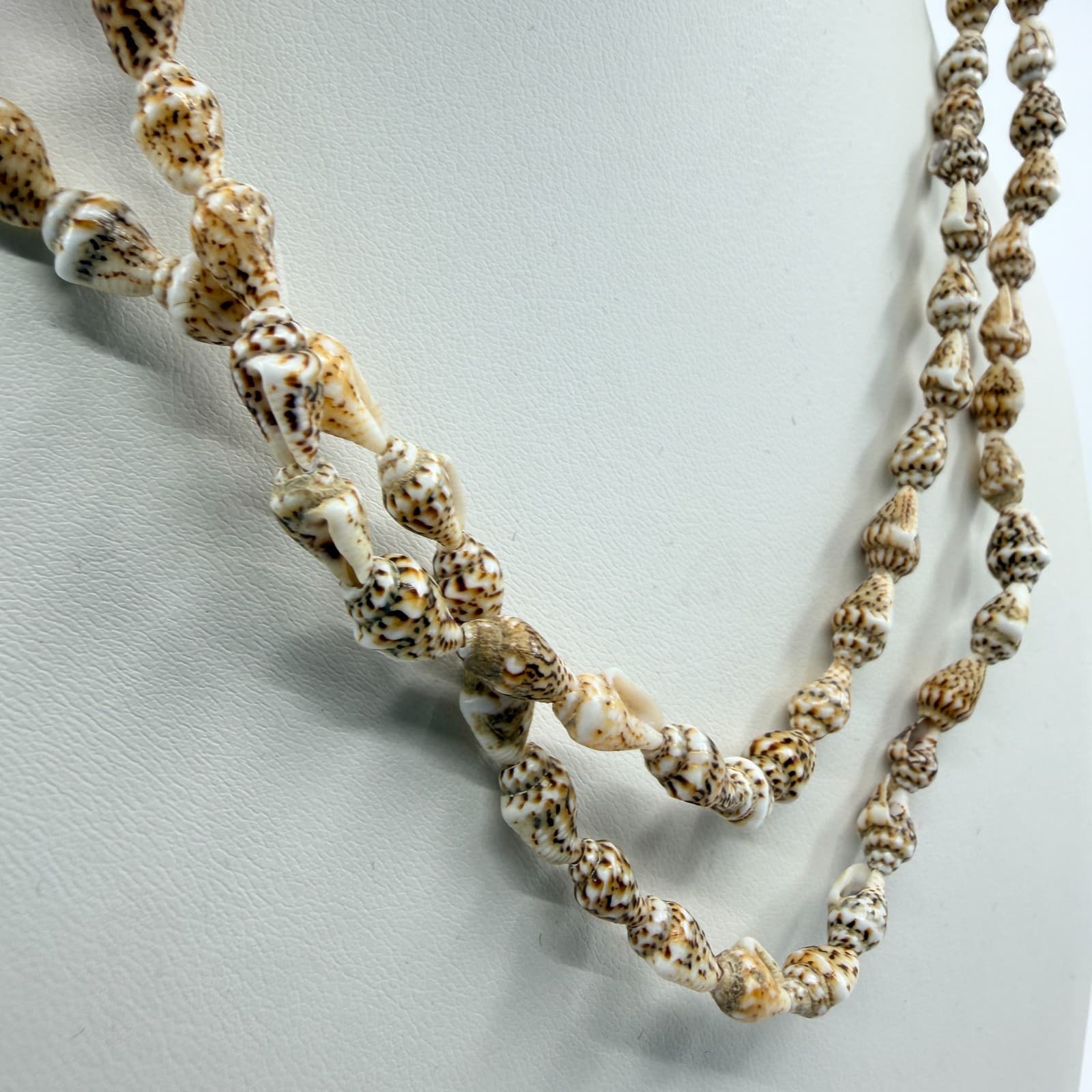 Vintage Shell Necklace Multi Strand Puka Cowrie Hawaiian Beach Boho Retro 90s - Thumbnail 2