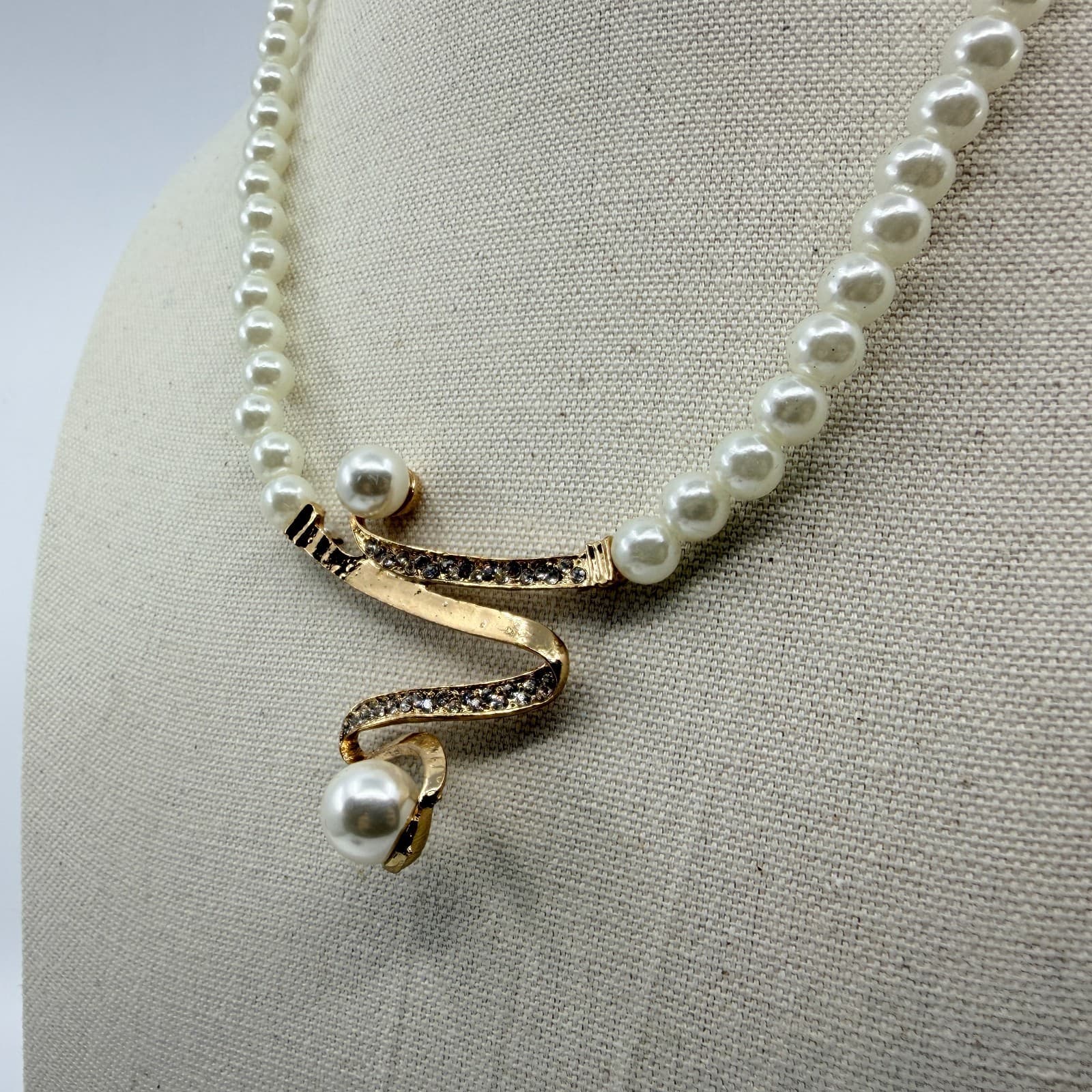 Gold Tone Simulated Pearl Necklace Ribbon S Pendant Rhinestone Bridal Statement - Thumbnail 7