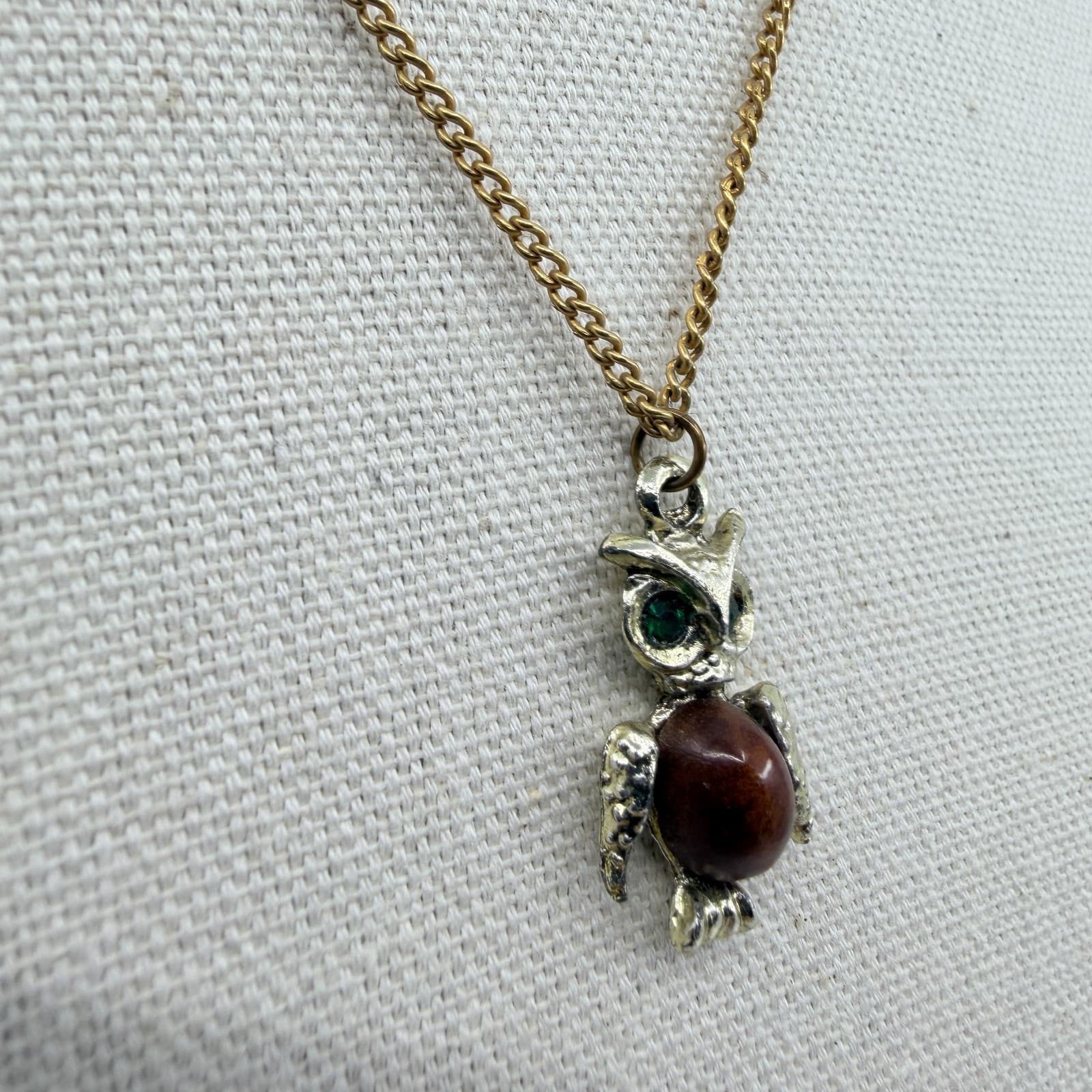 Vintage Silver Tone Owl Pendant Necklace Green Rhinestone Eyes Brown Cabochon - Thumbnail 5
