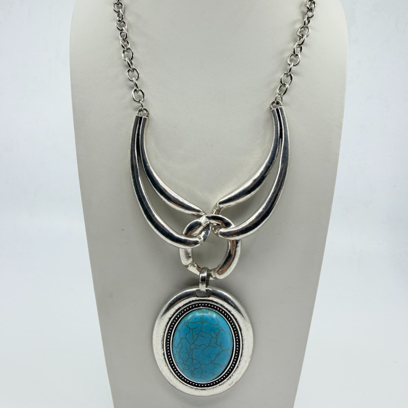 Vintage Faux Turquoise Large Oval Pendant Necklace Silver Tone Chunky Statement - Thumbnail 2