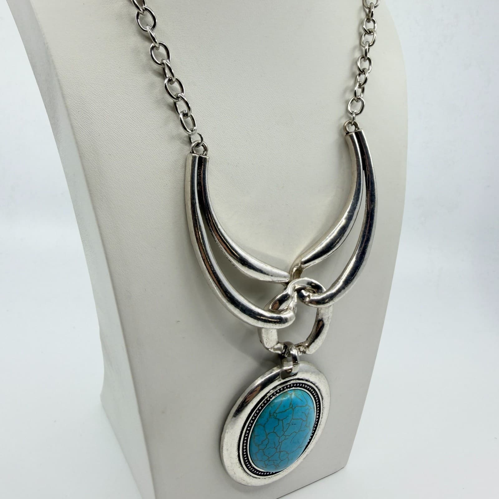 Vintage Faux Turquoise Large Oval Pendant Necklace Silver Tone Chunky Statement - Thumbnail 6