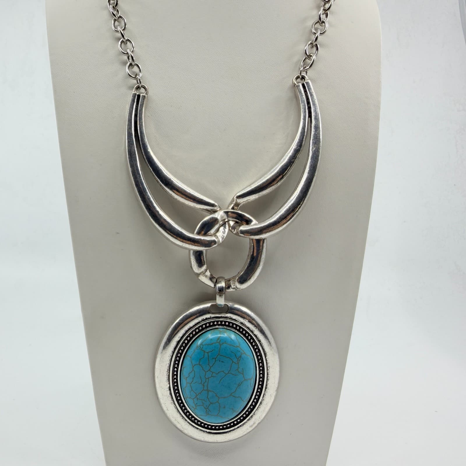 Vintage Faux Turquoise Large Oval Pendant Necklace Silver Tone Chunky Statement - Thumbnail 5