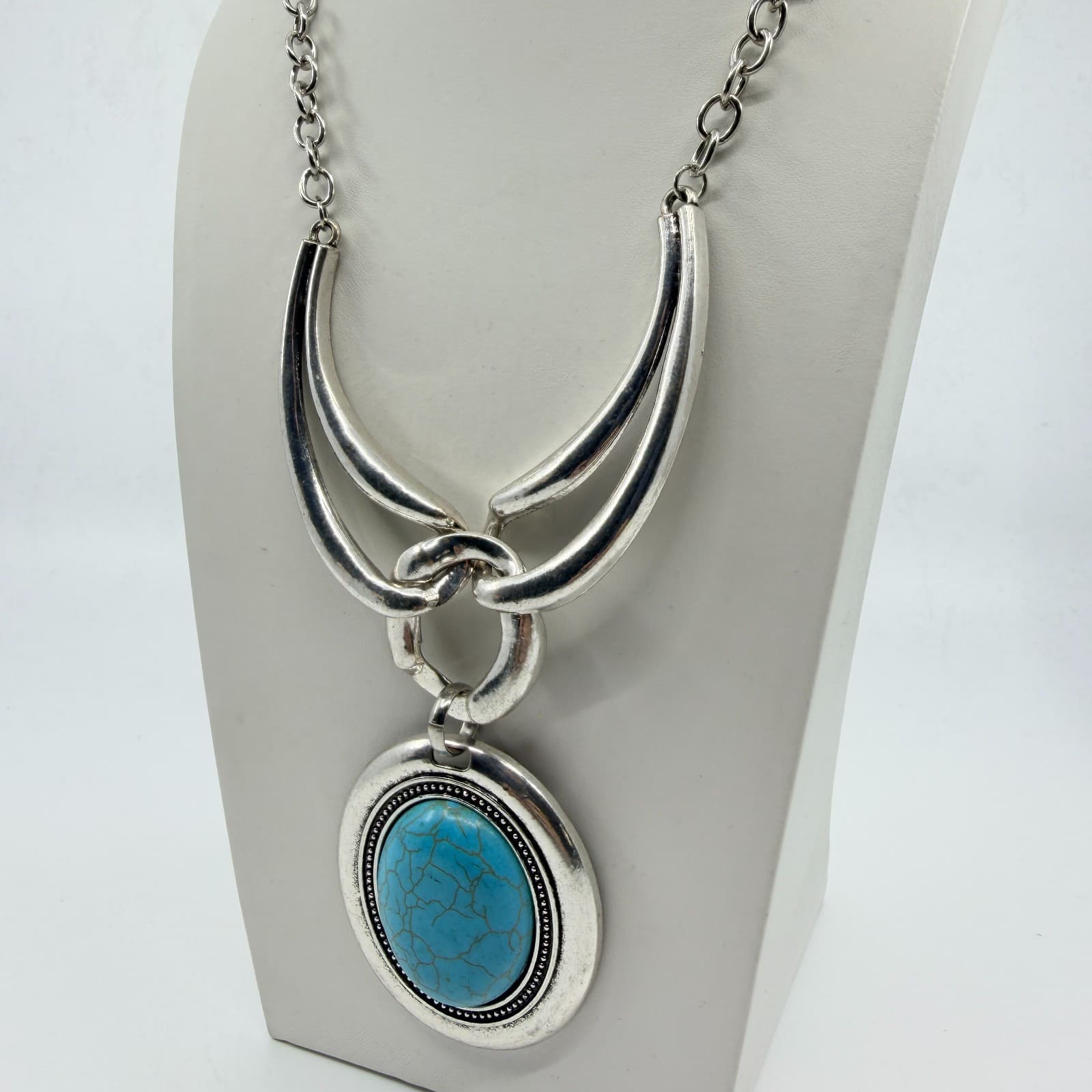 Vintage Faux Turquoise Large Oval Pendant Necklace Silver Tone Chunky Statement - Thumbnail 7