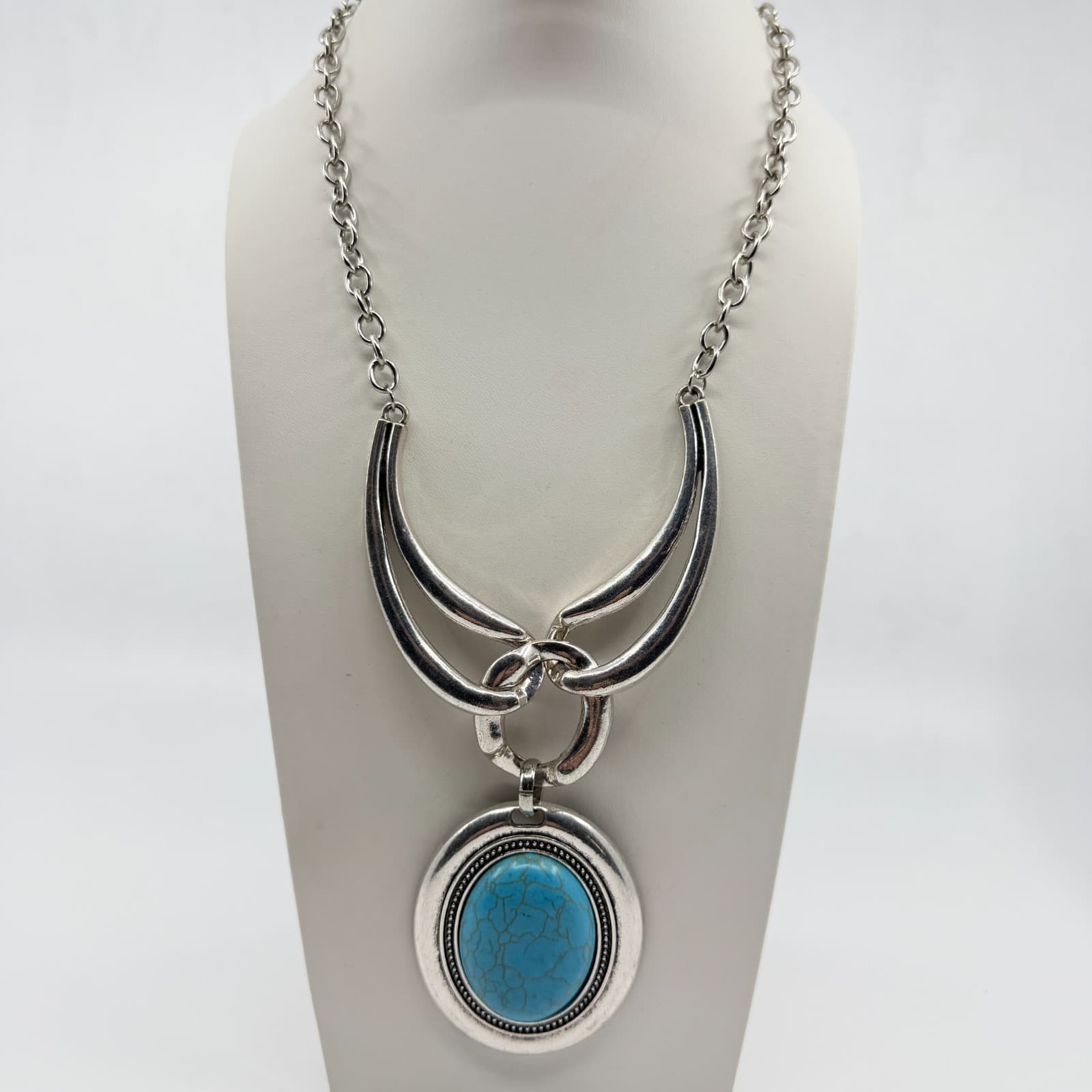 Vintage Faux Turquoise Large Oval Pendant Necklace Silver Tone Chunky Statement - Thumbnail 3