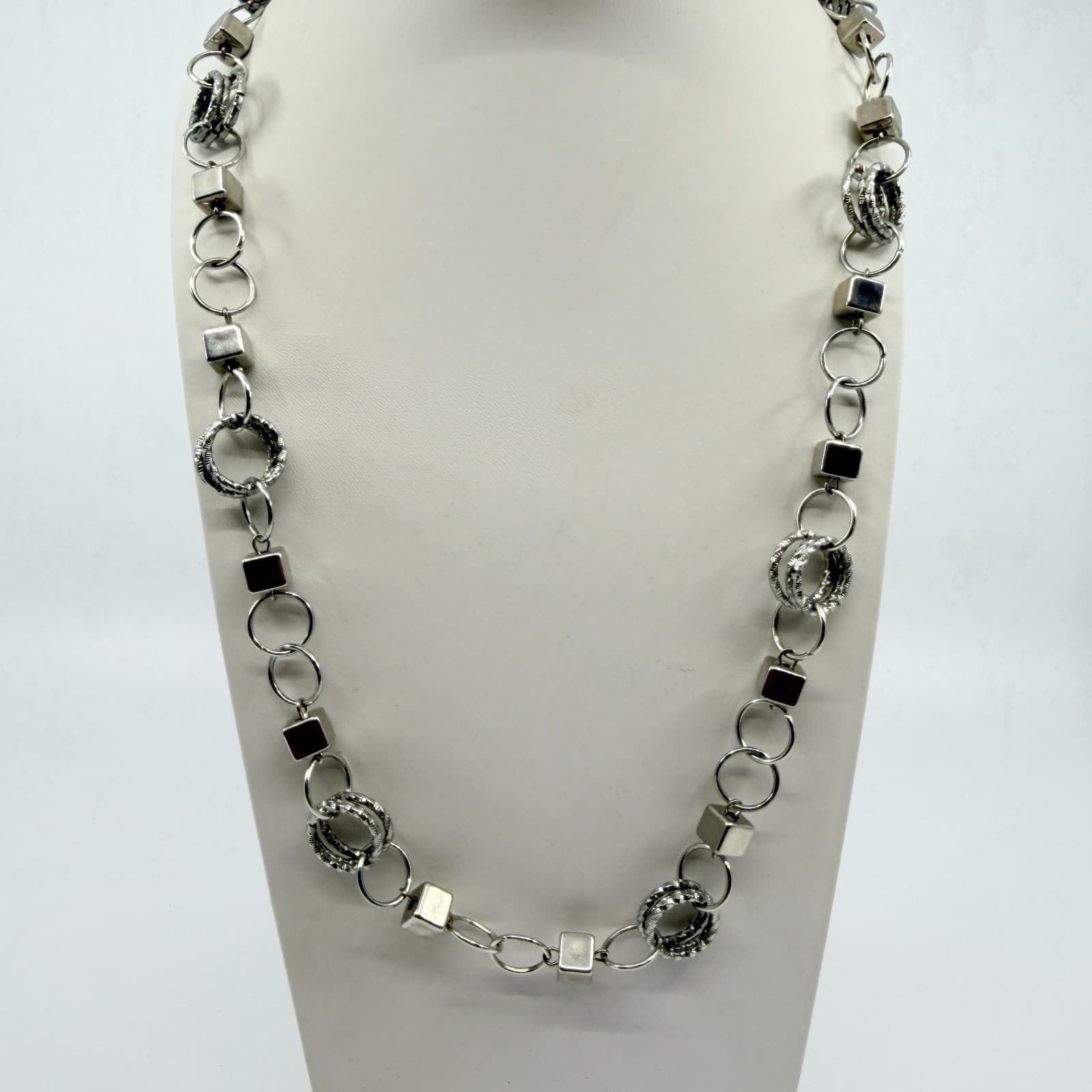 Vintage Silver Tone Geometric Link Necklace Textured Rings 3D Cube Long Chain