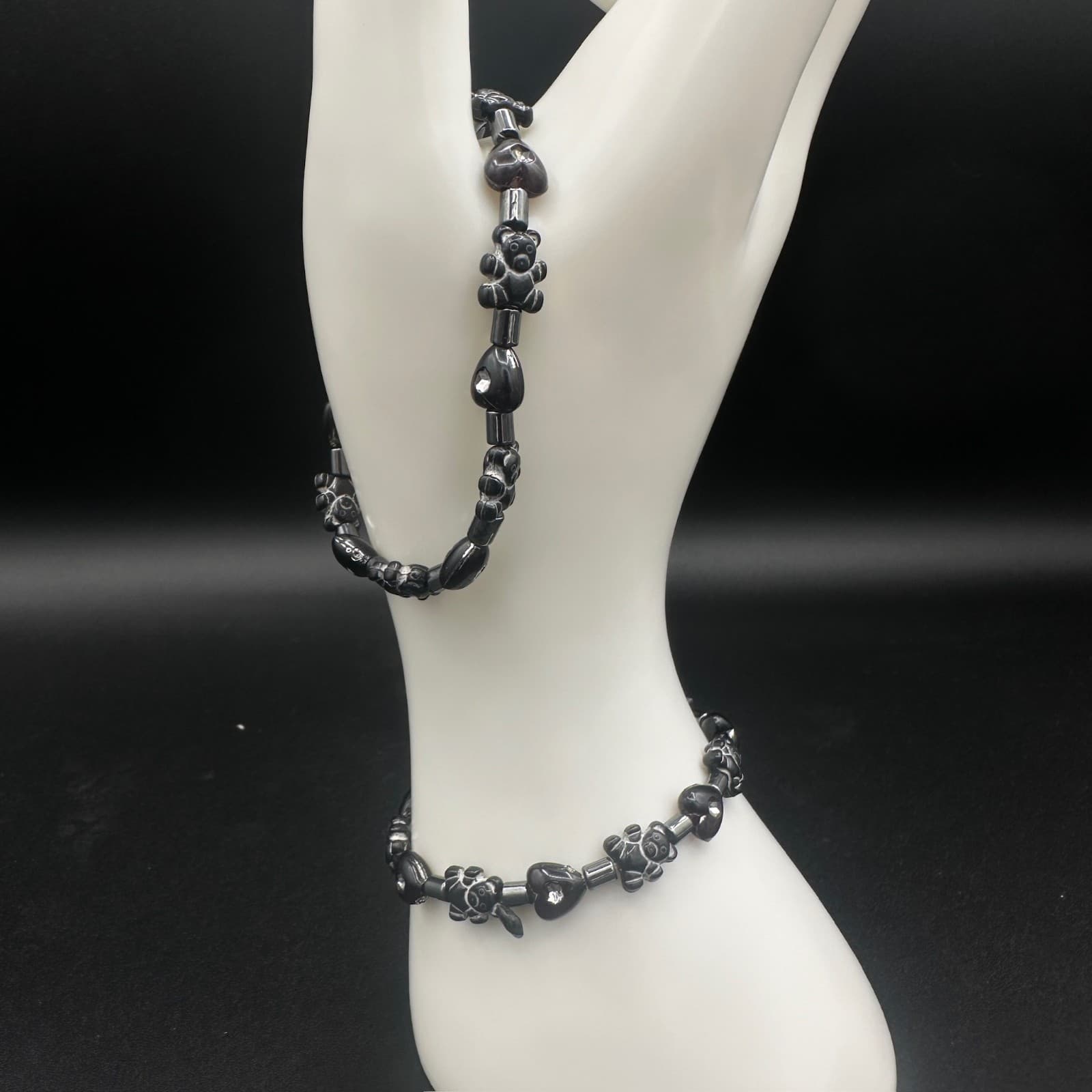 Vintage Hematite Bracelet Carved Animals Black Metallic Stretch 90s 5.5'' Y2K